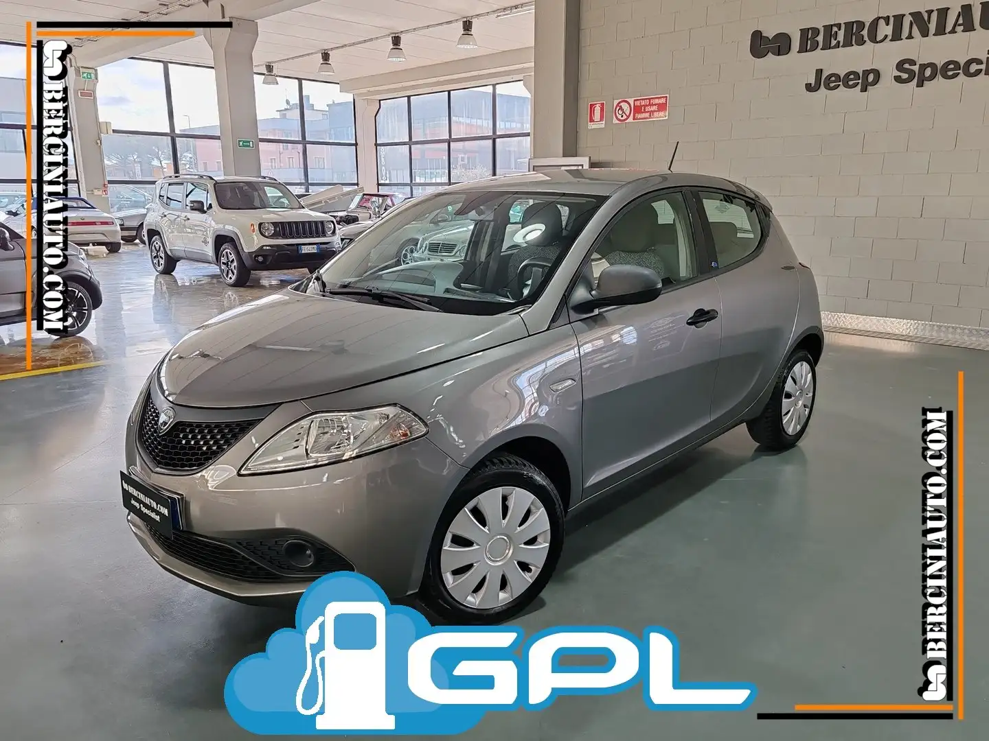 Lancia Ypsilon Ypsilon 1.2 Silver ecochic Gpl 69cv - NEOPATENTATI Grau - 1