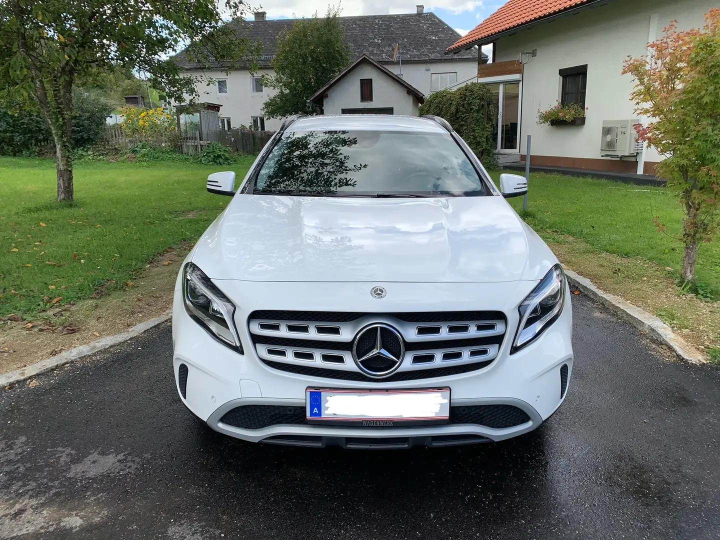 Mercedes-Benz GLA 200 d 4Matic 7G-DCT Urban - 1