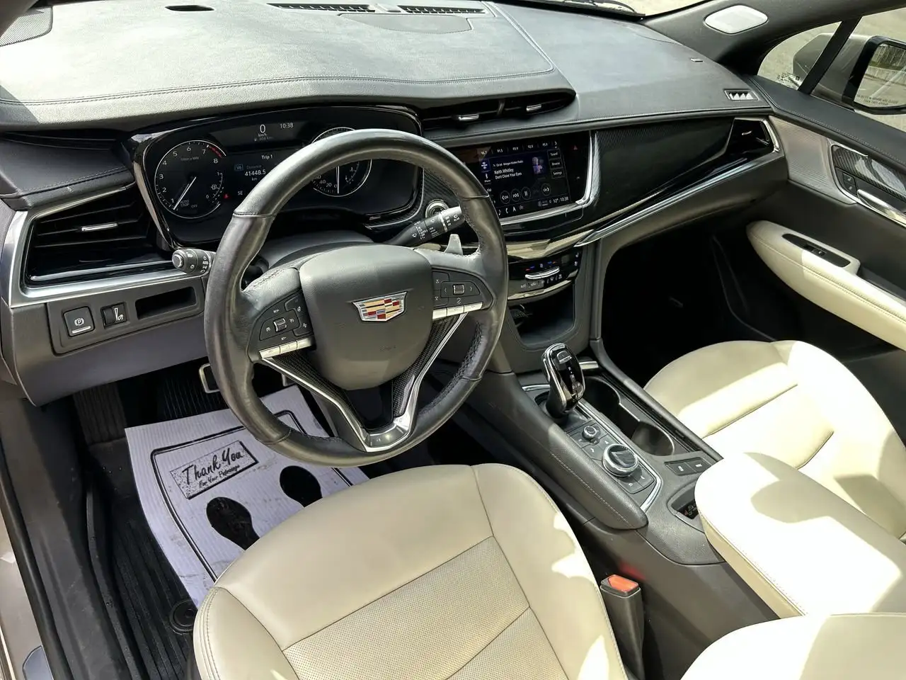 Cadillac XT6 снимка Cadillac XT6