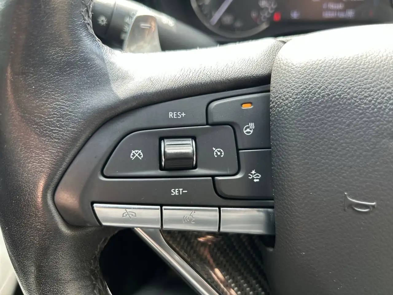 Cadillac XT6 снимка Cadillac XT6