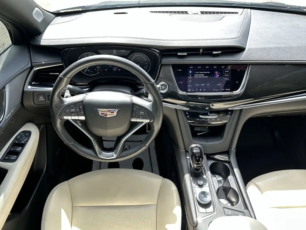 Cadillac XT6 снимка Cadillac XT6