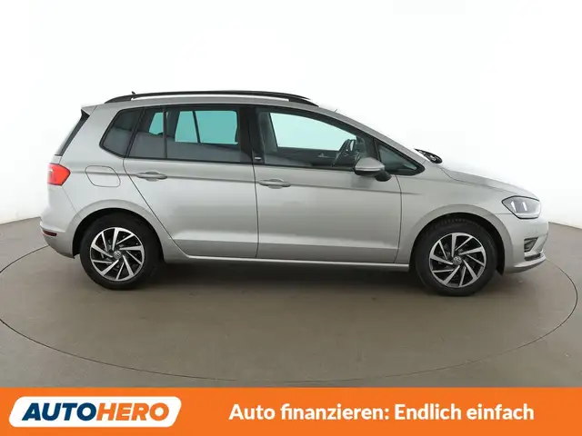 Volkswagen Golf Sportsvan view 7