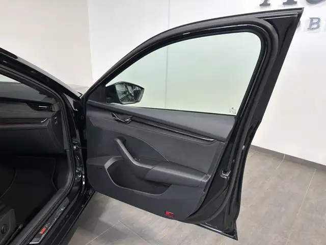 Skoda Octavia view 11