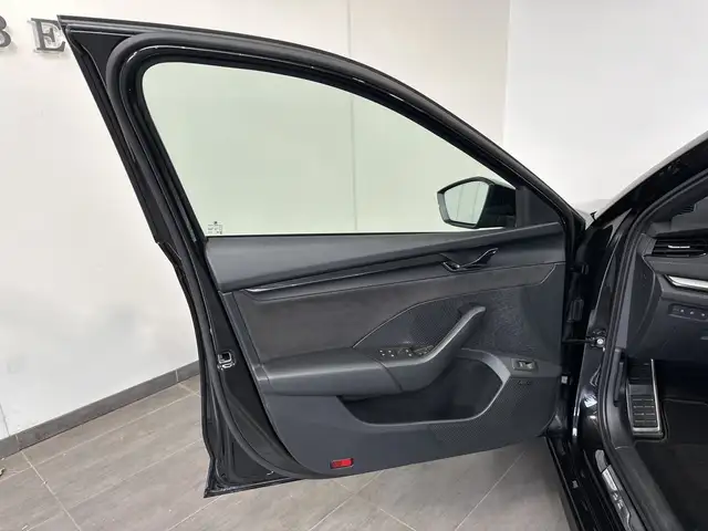 Skoda Octavia view 9