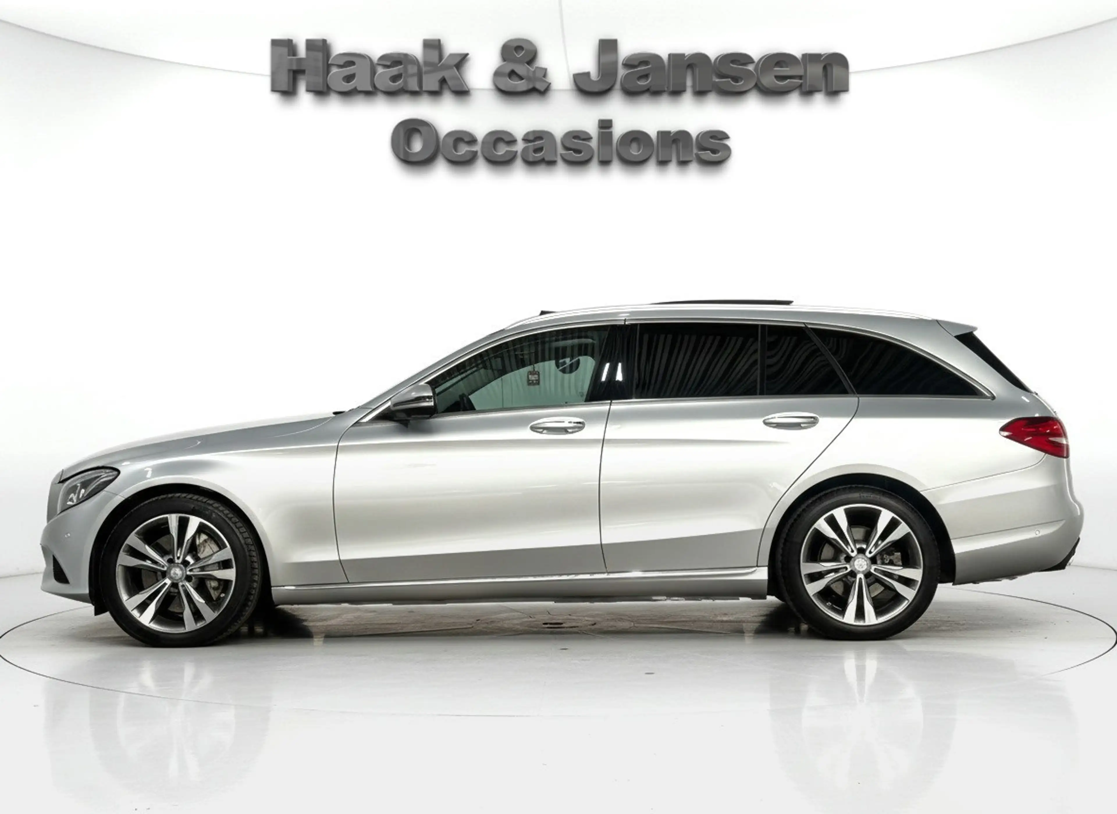 Mercedes-Benz C 350 Estate e - Burmester - Pano - ACC — photo 8