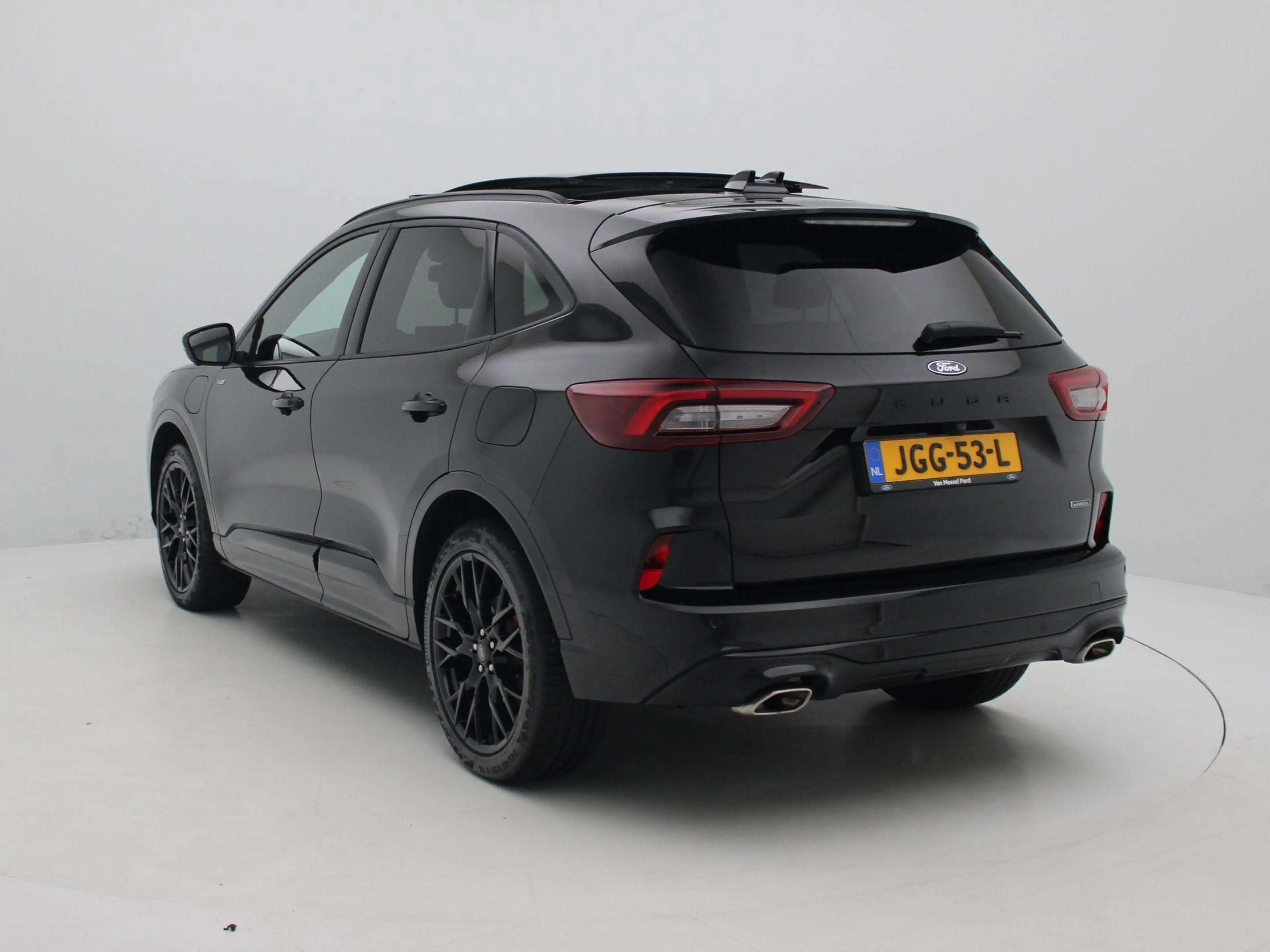 Ford Kuga 2.5 PHEV ST-Line X — photo 2