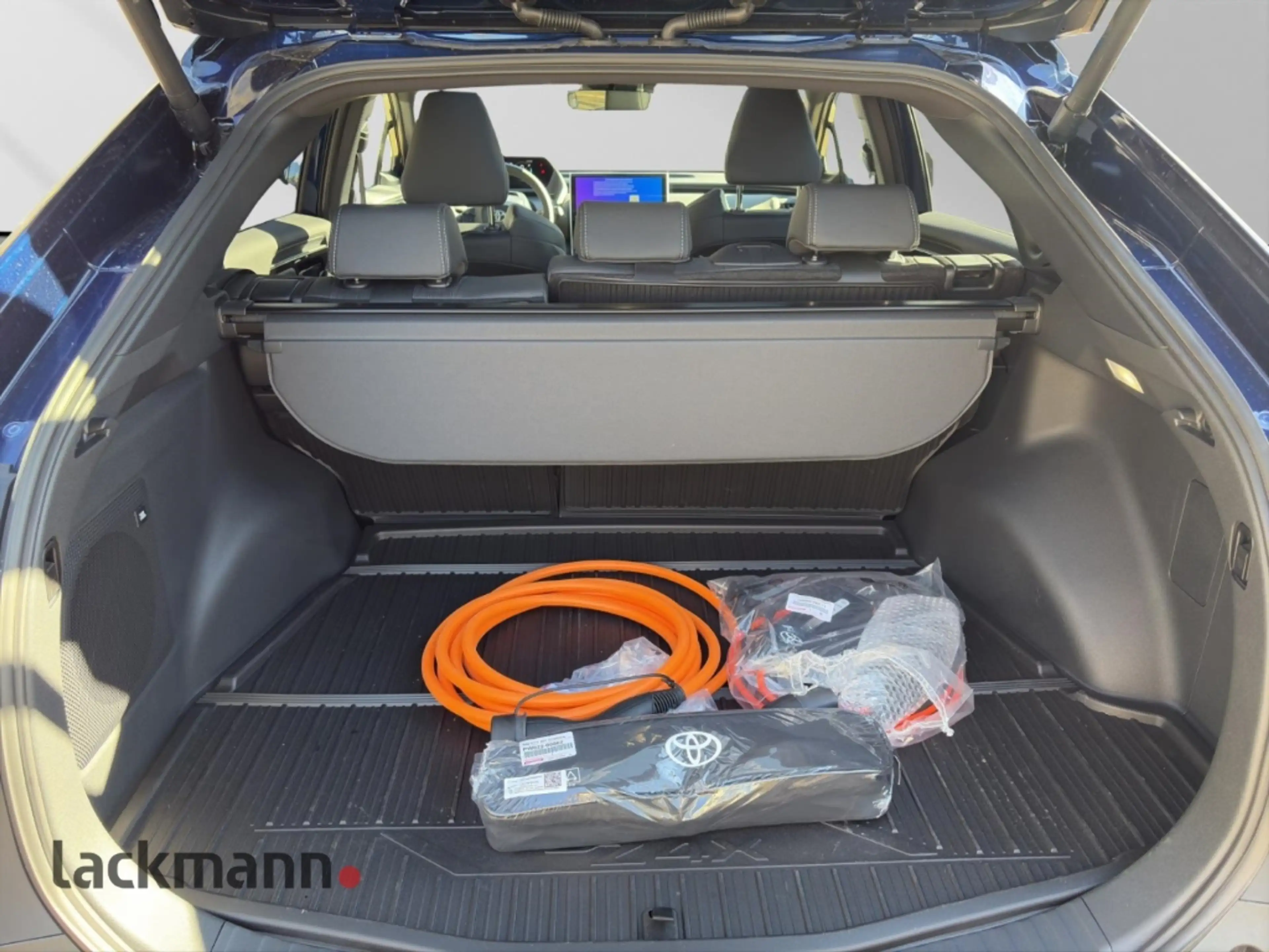 Toyota bZ4X Lounge*Sky&Sound-Paket*LED*Kamera*Memory* — photo 9