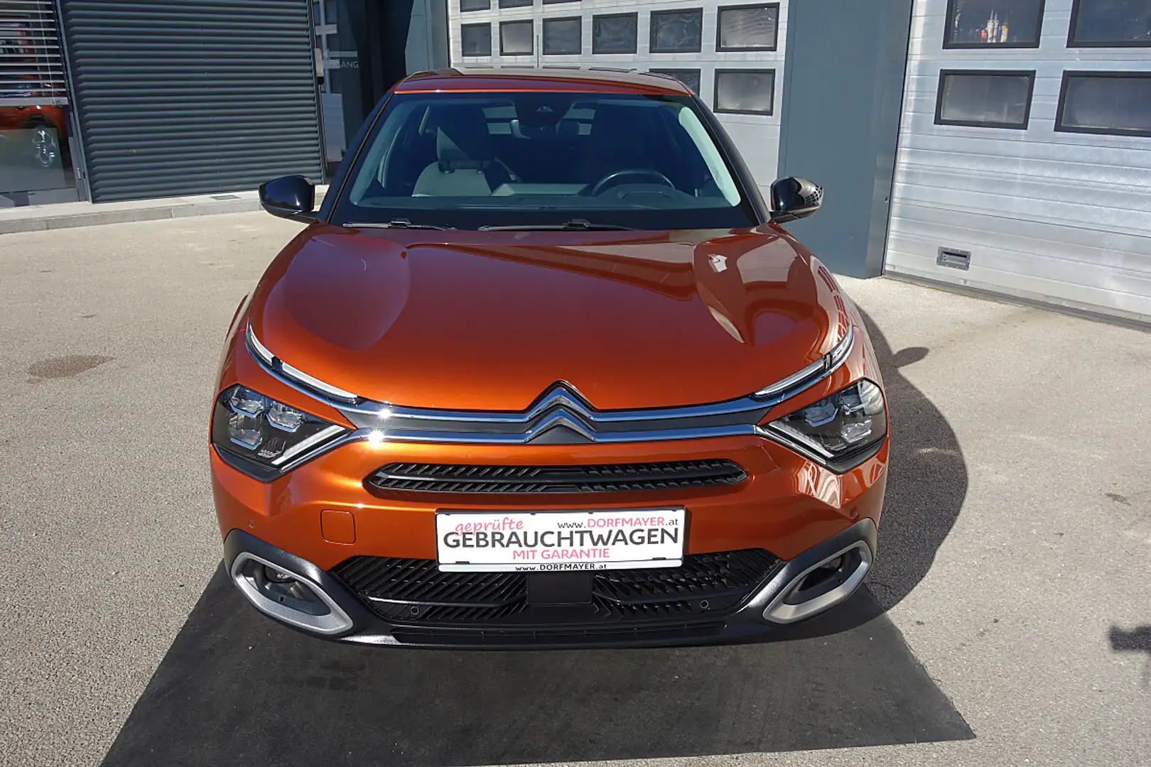 Citroen C4 PureTech 130 S&S Shine EAT8 Aut. Braun - 2