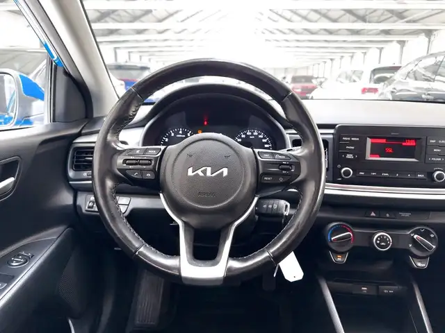 Kia Rio view 10
