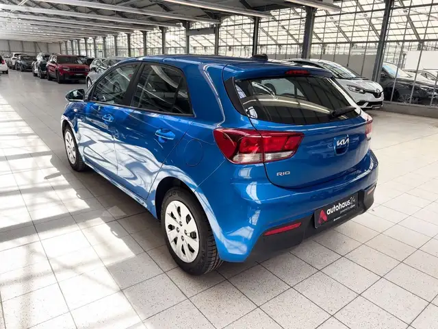 Kia Rio view 4