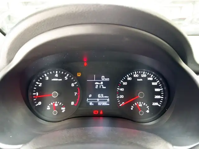 Kia Rio view 7