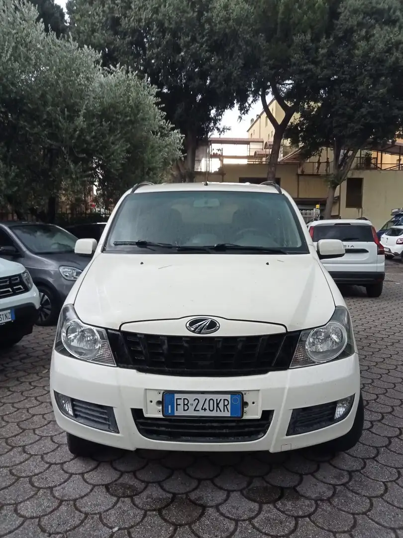 Mahindra Quanto C8 2.2 4WD N1 Beige - 1