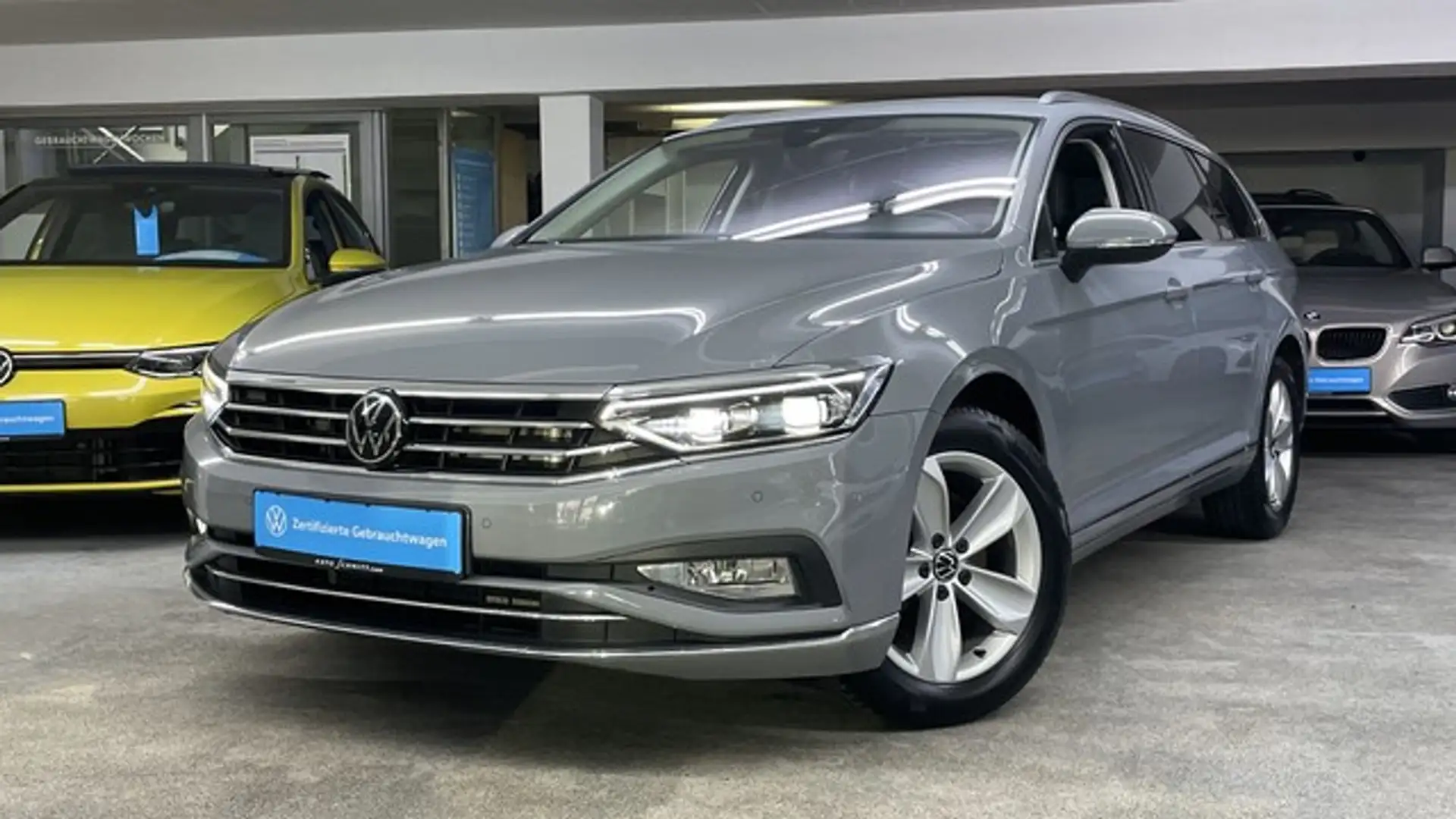 Volkswagen Passat Variant Elegance 1.5 TSI DSG MATRIX-LED Grau - 2