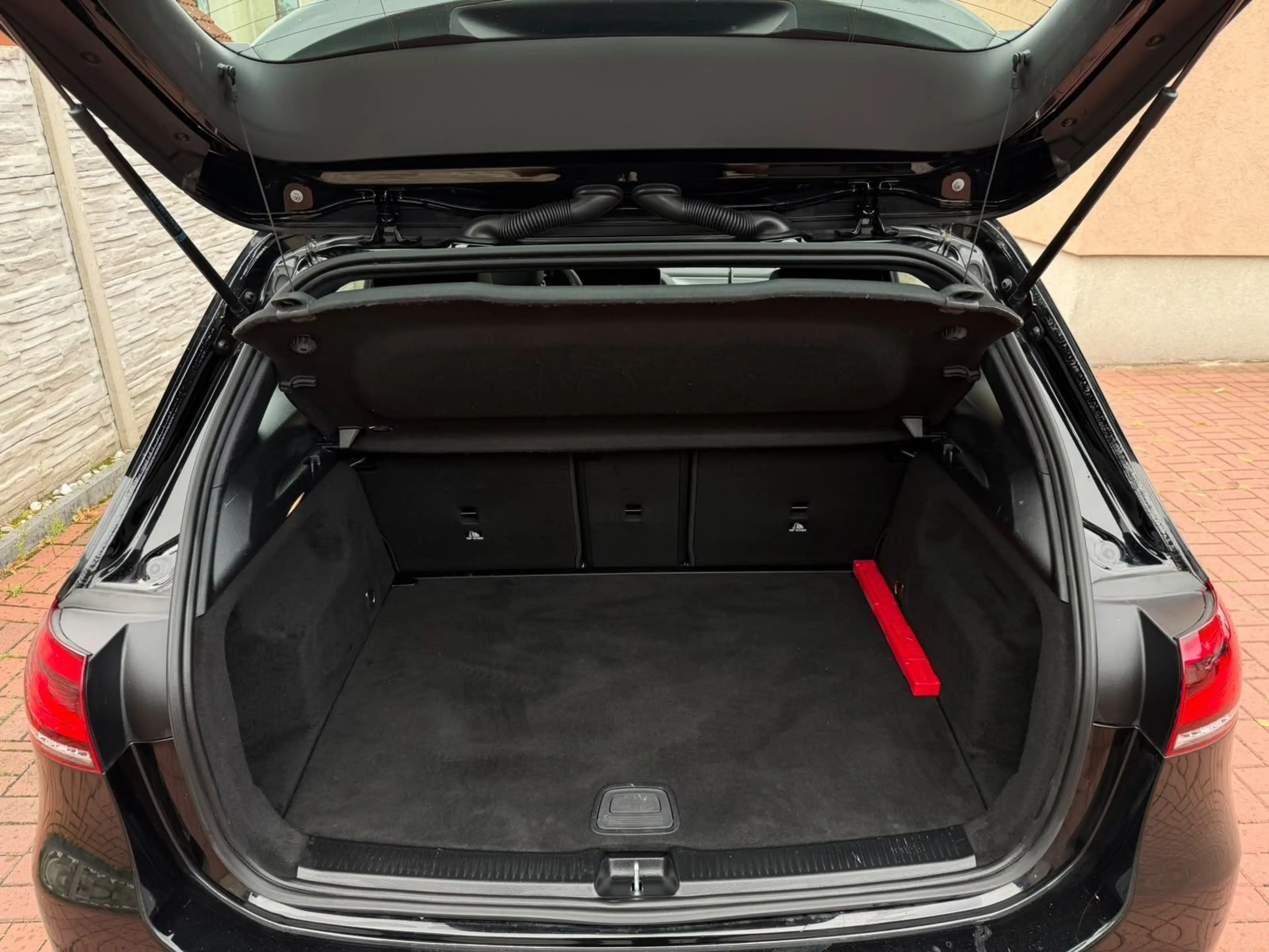 Mercedes-Benz B 200 Edition 19 AUT+AMBIENTE+NAVI+LED — photo 7