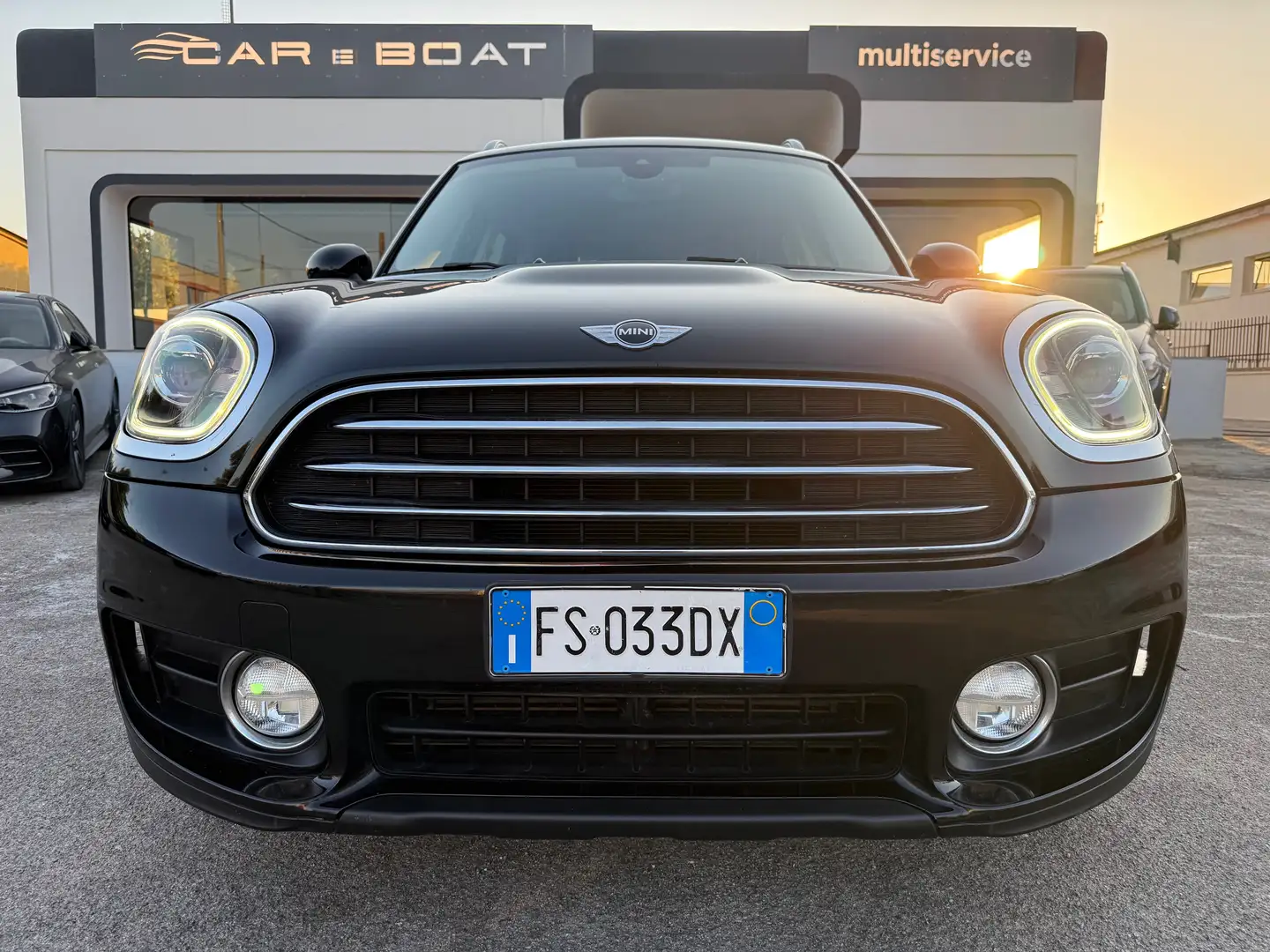 MINI Cooper D Countryman Mini Countryman F60 2017 2.0 all4 auto Noir - 1