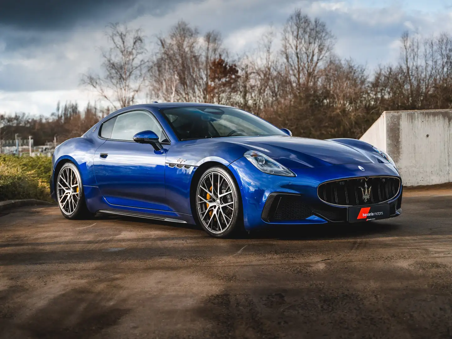 Maserati GranTurismo Trofeo / Blu Emozione / Design Pack / Sonus Faber Blue - 1