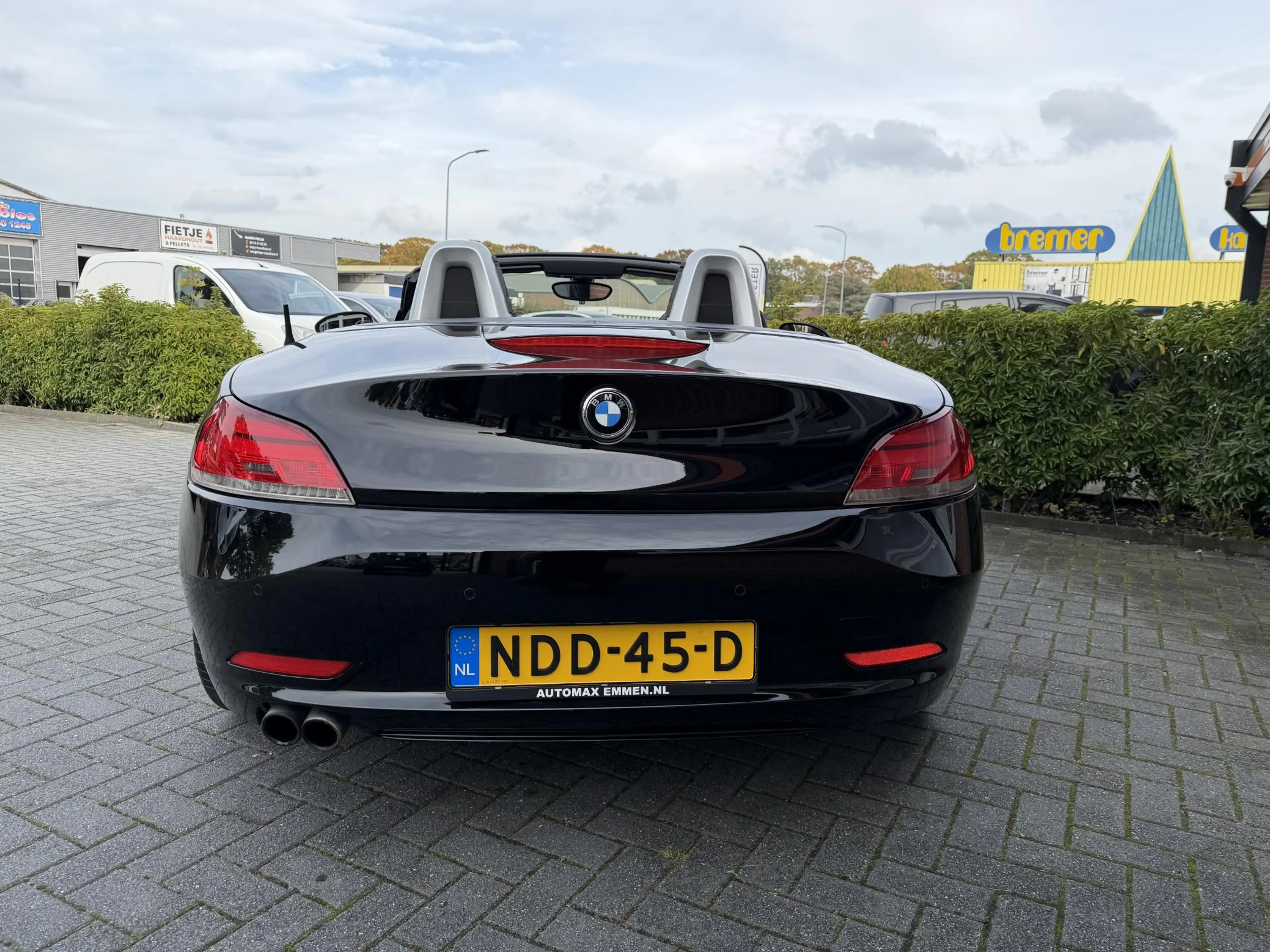 BMW Z4 Roadster sDrive20i — photo 13