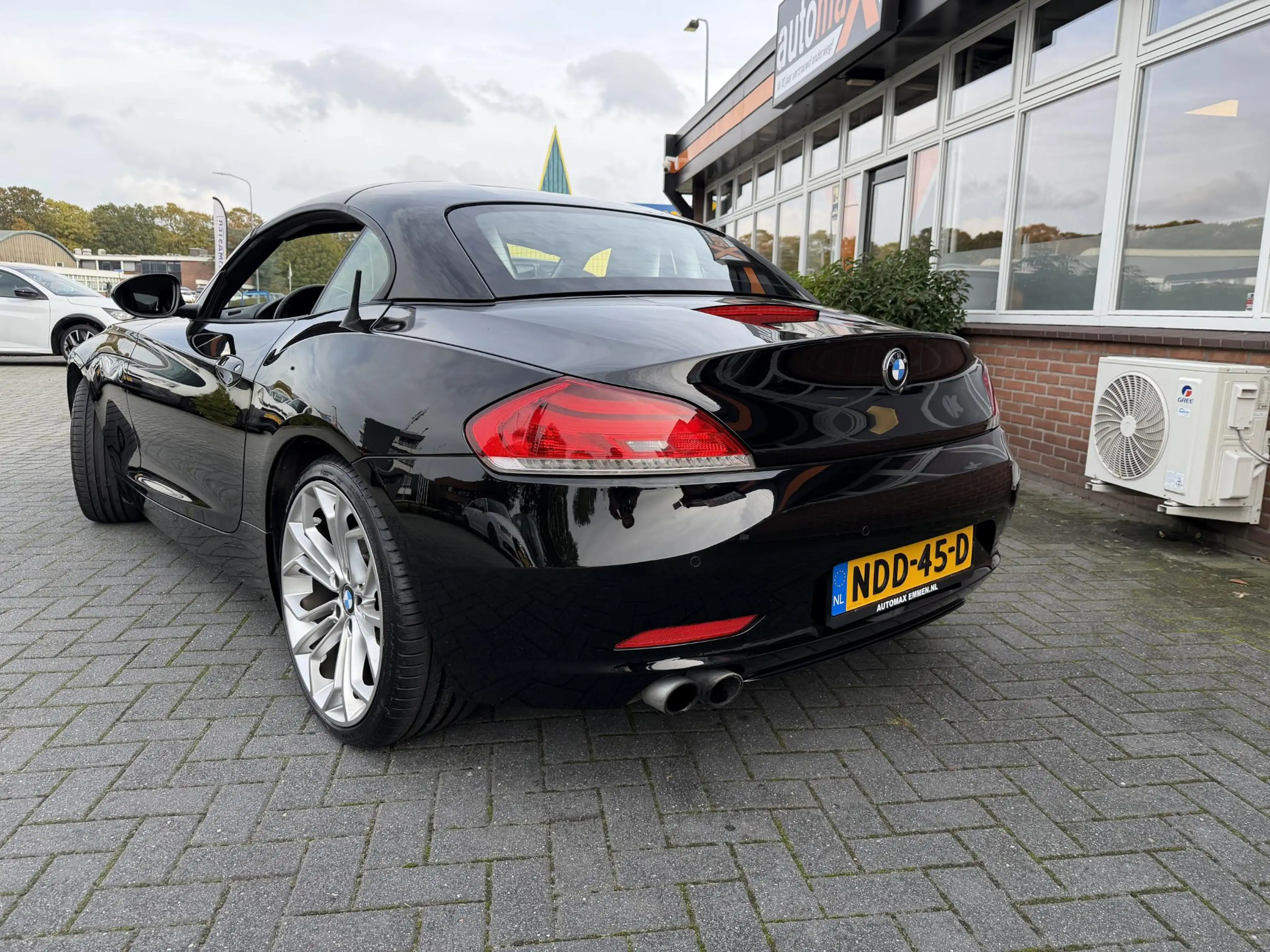 BMW Z4 Roadster sDrive20i — photo 7
