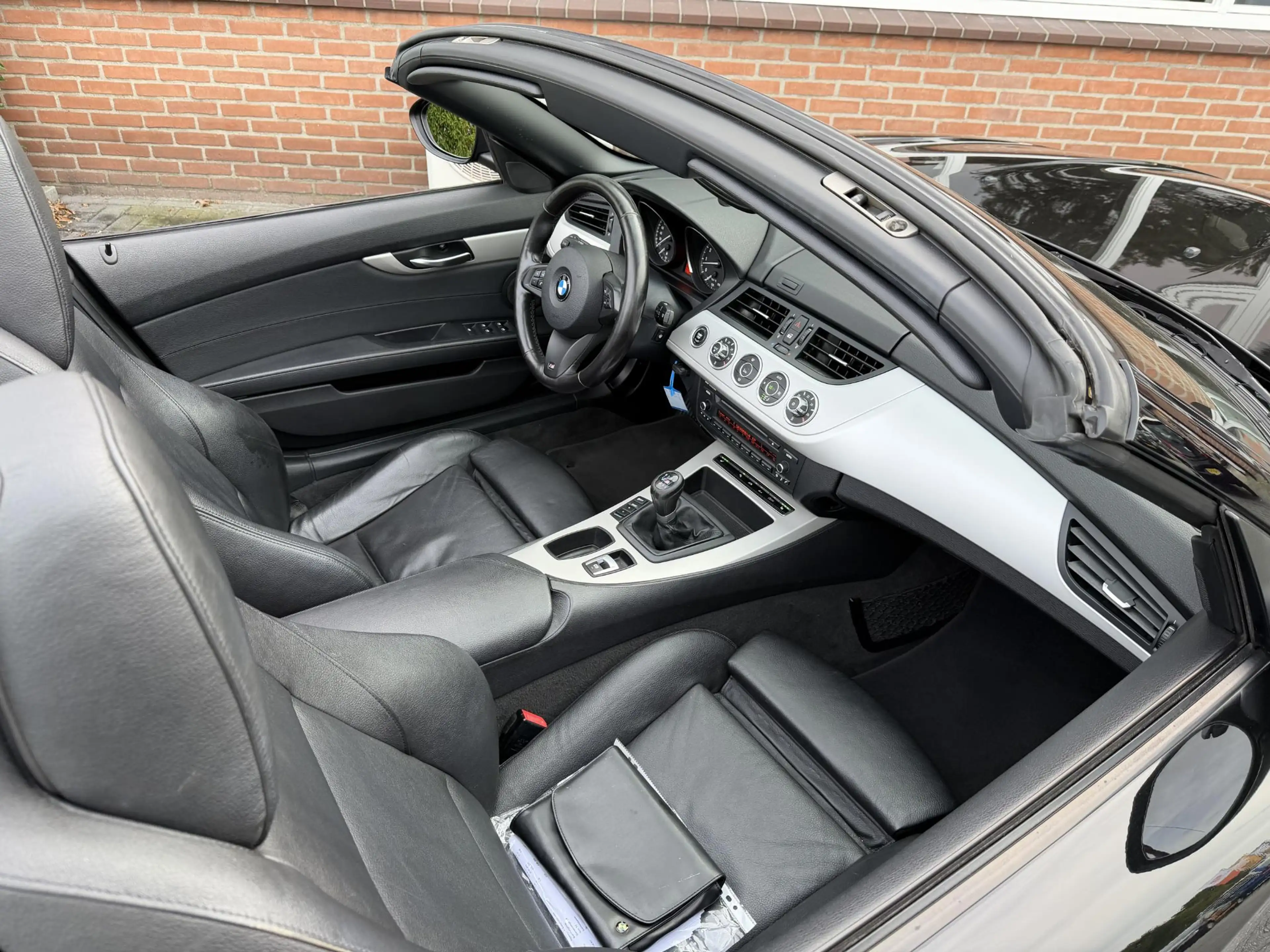 BMW Z4 Roadster sDrive20i — photo 22