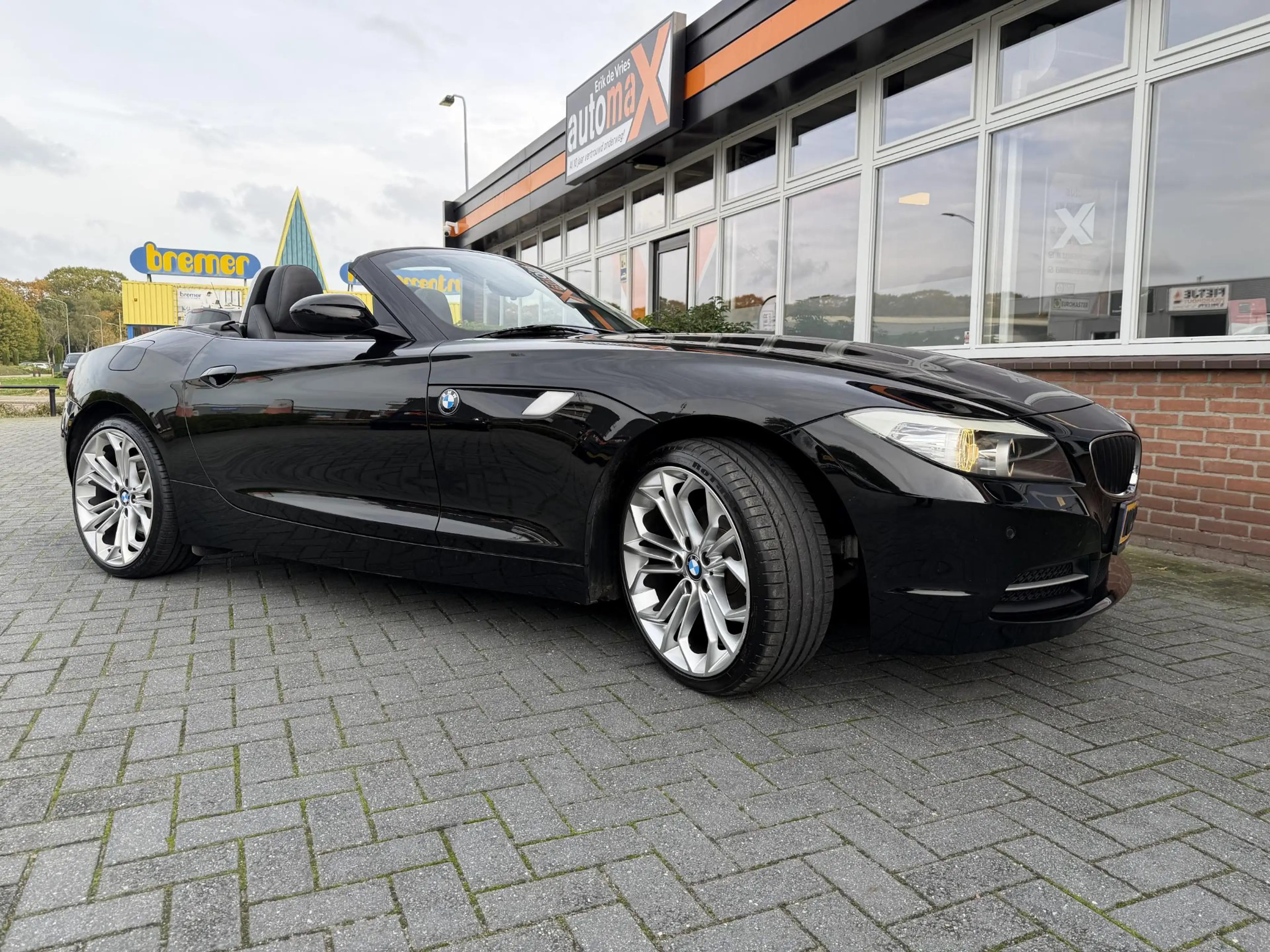 BMW Z4 Roadster sDrive20i — photo 16