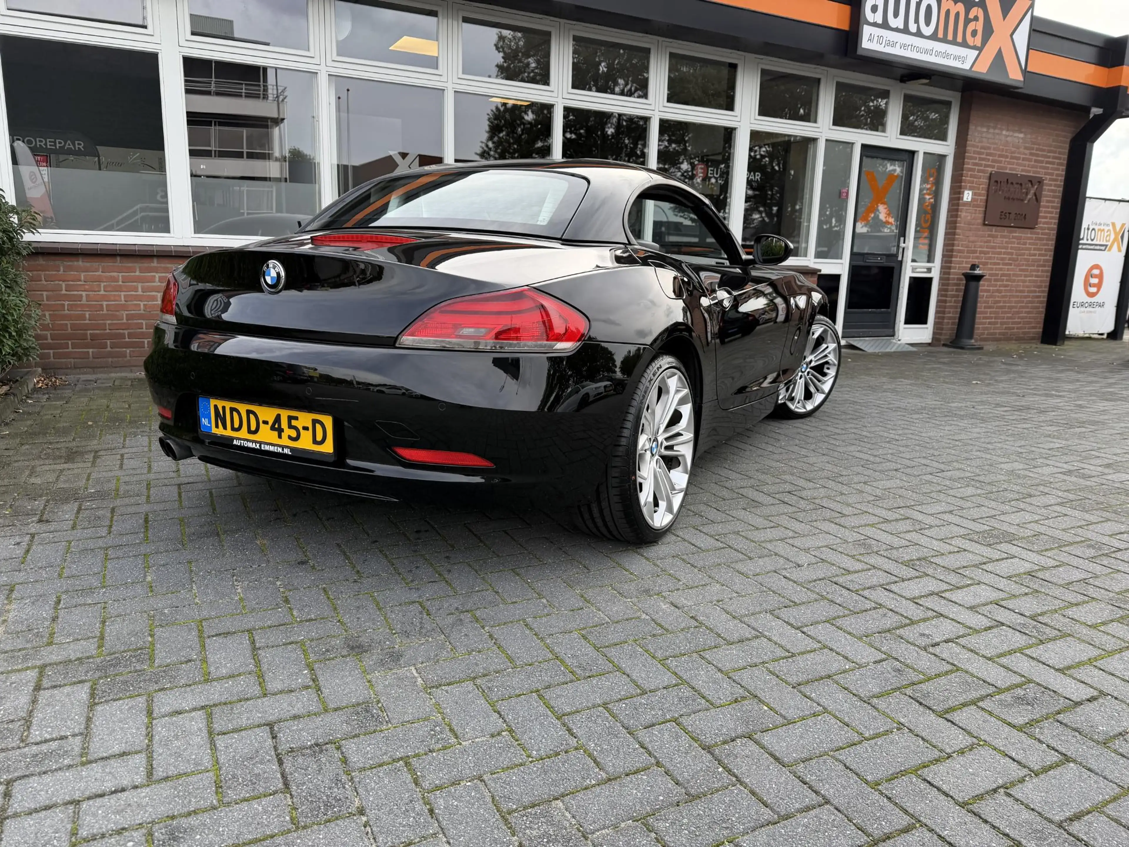 BMW Z4 Roadster sDrive20i — photo 25
