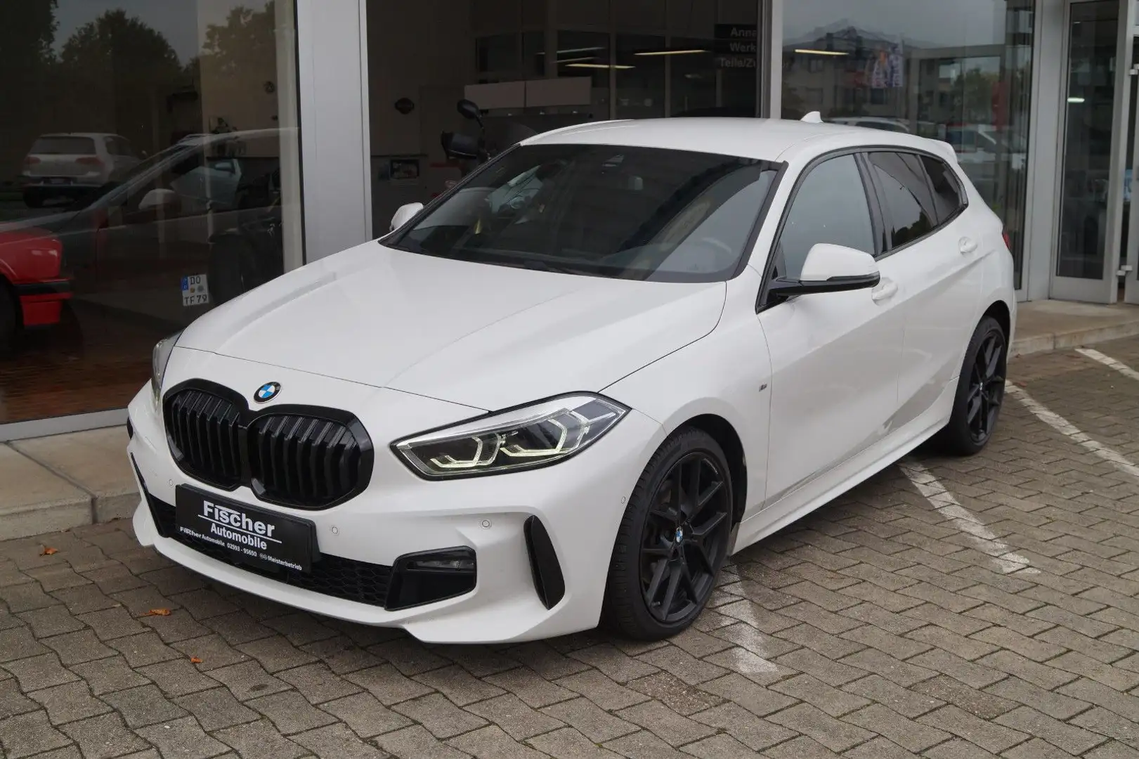 BMW 118 i M Sport Navi*Sitzheizung*Teilleder Blanc - 1