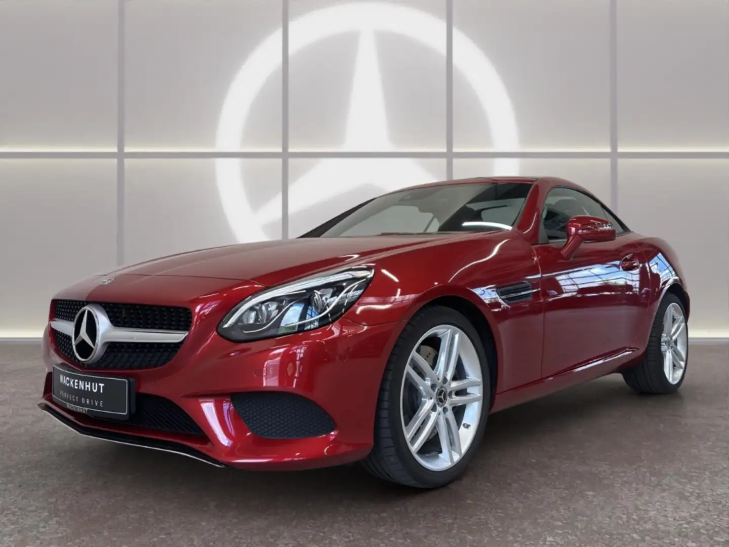 Mercedes-Benz SLC 250 d SPORT-PAKET+PANO+SPUR+TOTW+ILS+NAVI+SH Rouge - 1