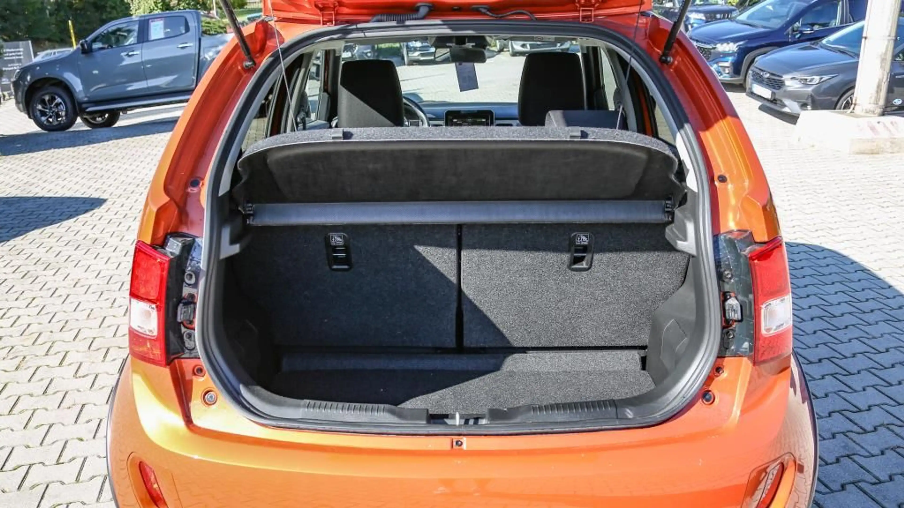 Suzuki Ignis IGNIS COMFORT+ ALLGRIP HYBRID LED+SHZ+NAVI — photo 6