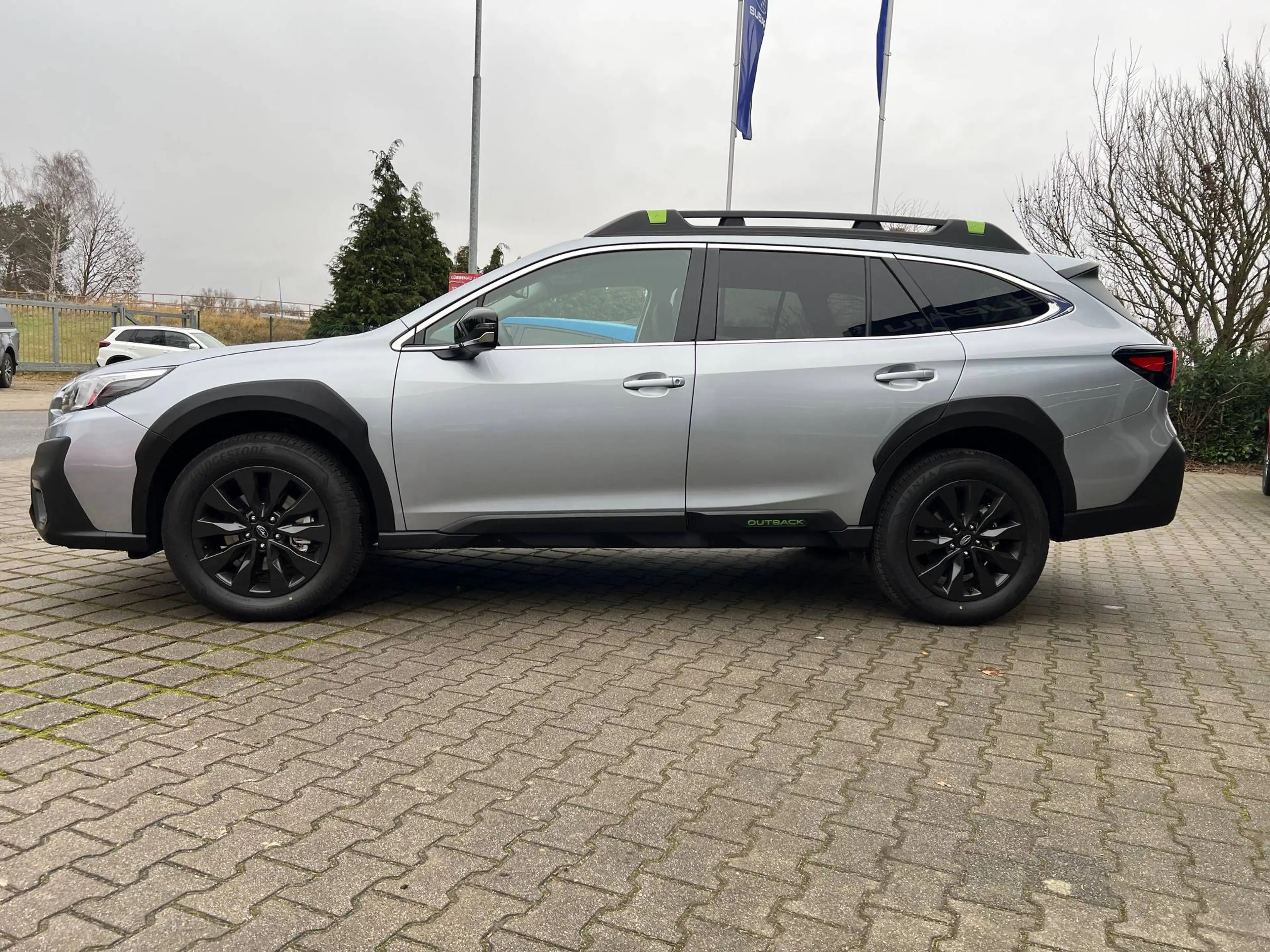 Subaru OUTBACK Outback 2.5i Exclusive Cross Sommeraktion — photo 3