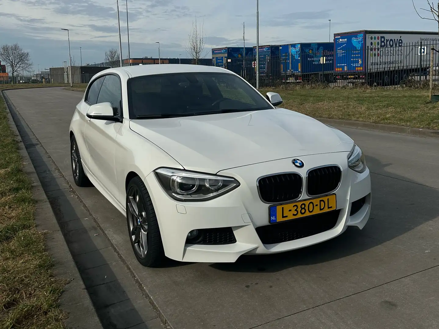 BMW 116 M-Sport | M-pakket | 136pk | Stoelverwarming Wit - 2