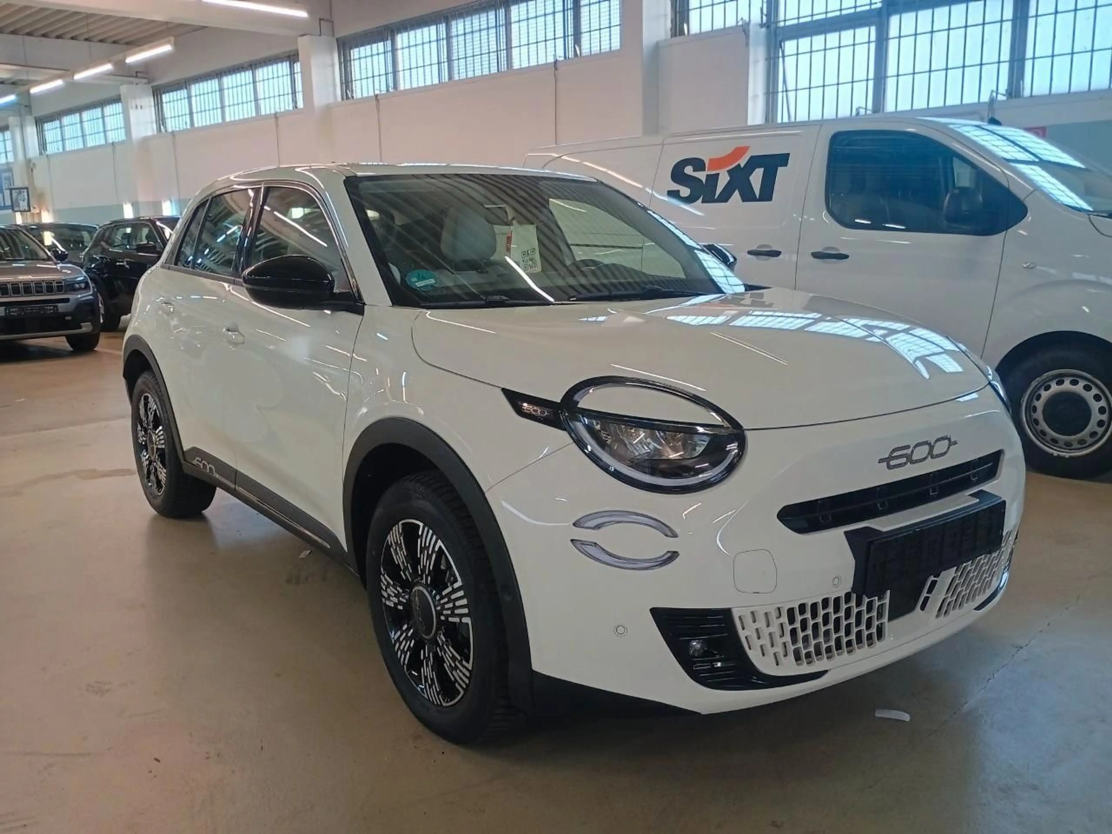 Fiat 600 1.2 Hybrid T3 — photo 2