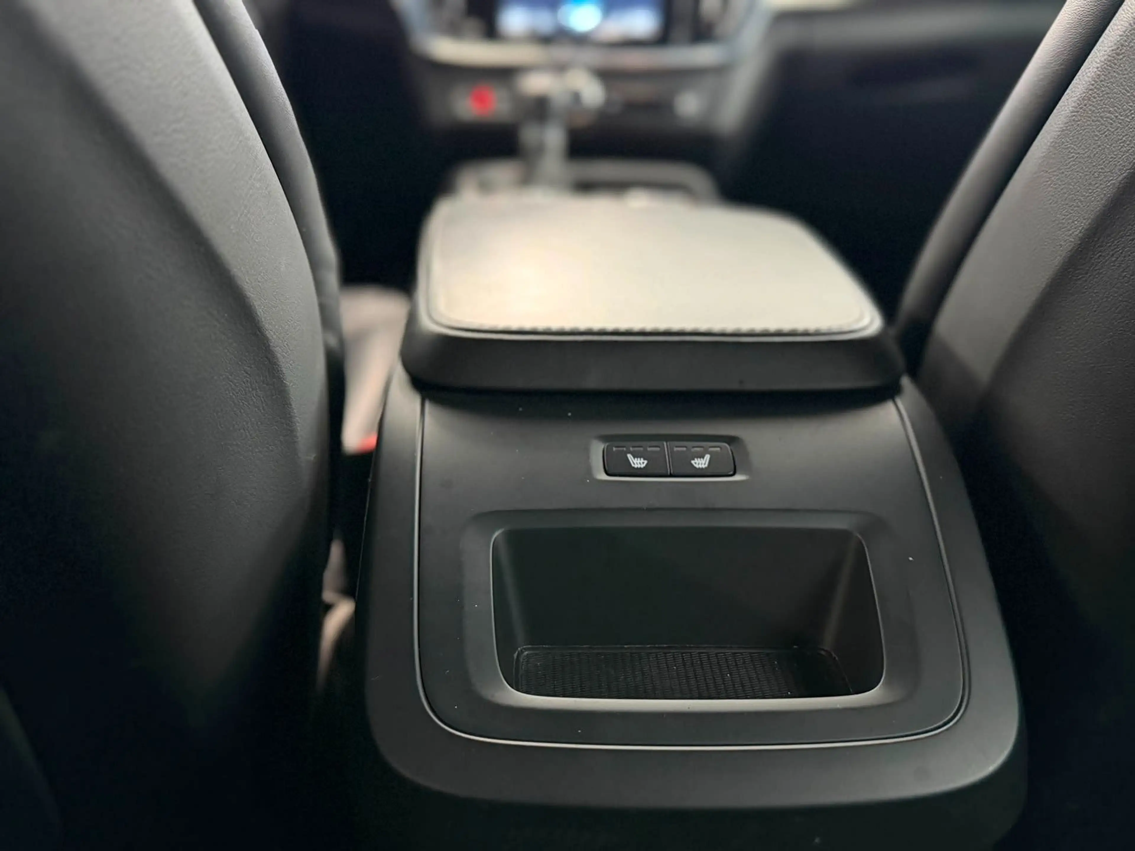 Volvo V90 Inscription AWD — photo 13