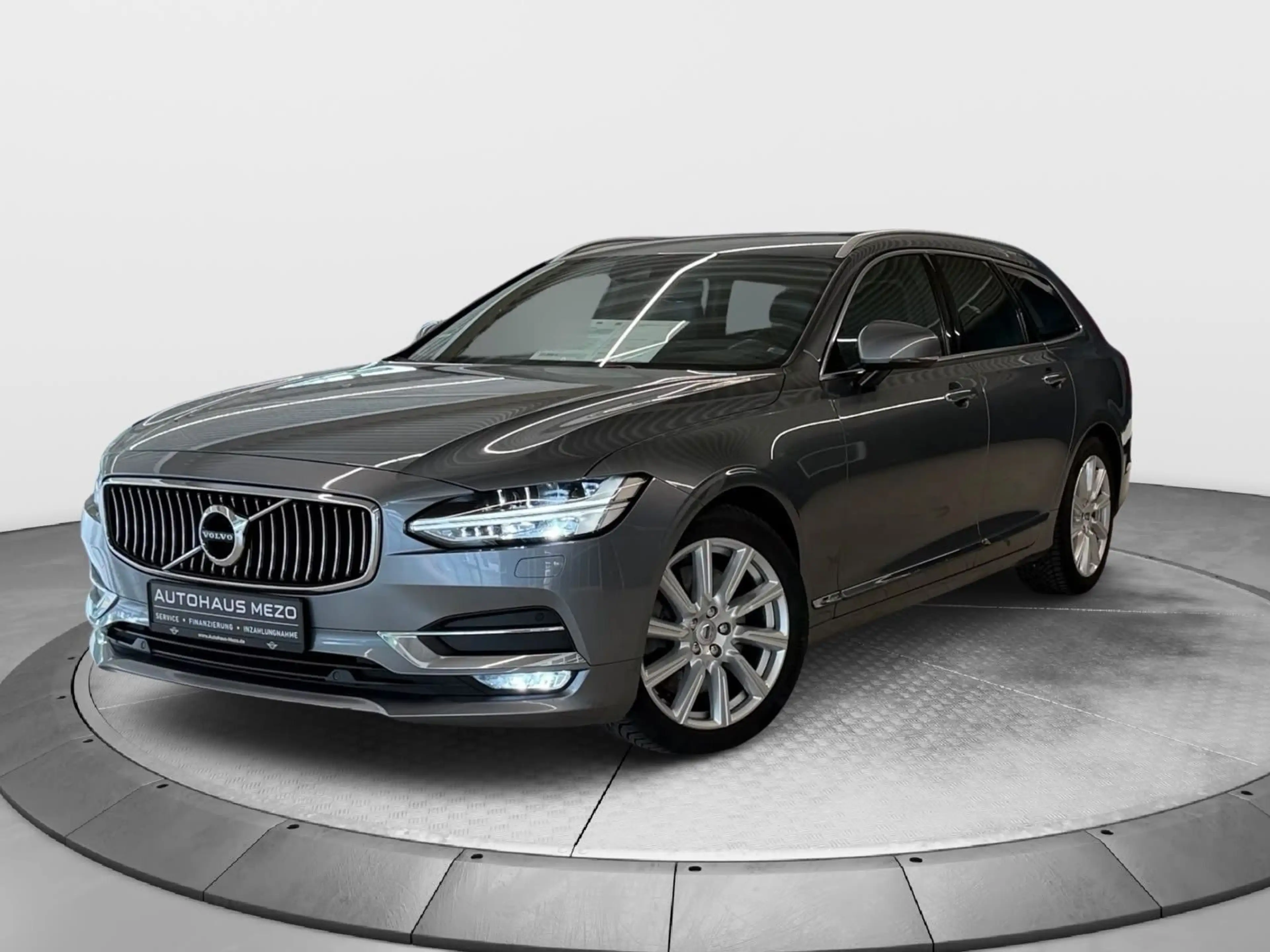 Volvo V90 Inscription AWD — photo 2