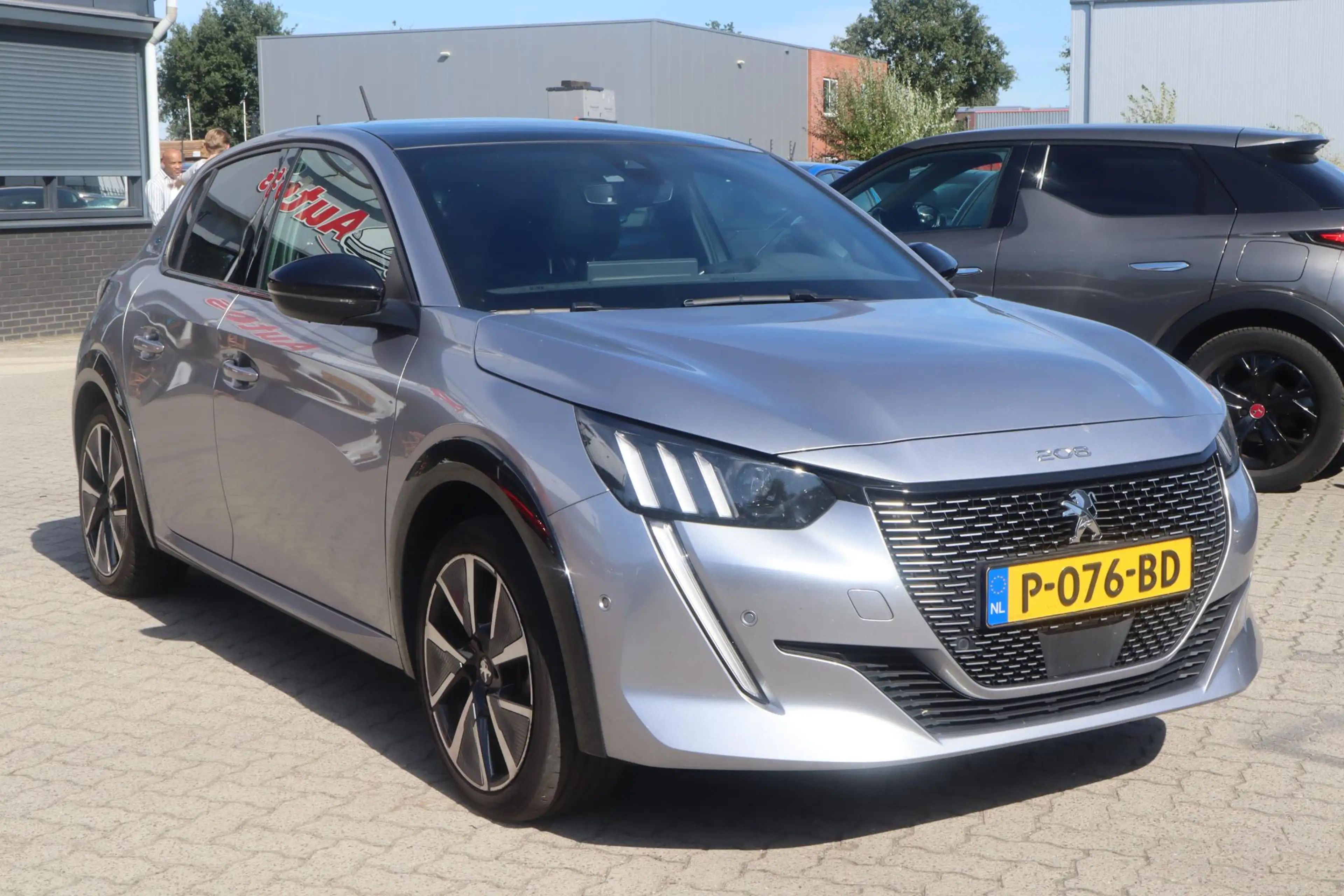Peugeot e-208 EV GT Pack 50 kWh | SOH 92,4% | Panoramadak | Appl — photo 19