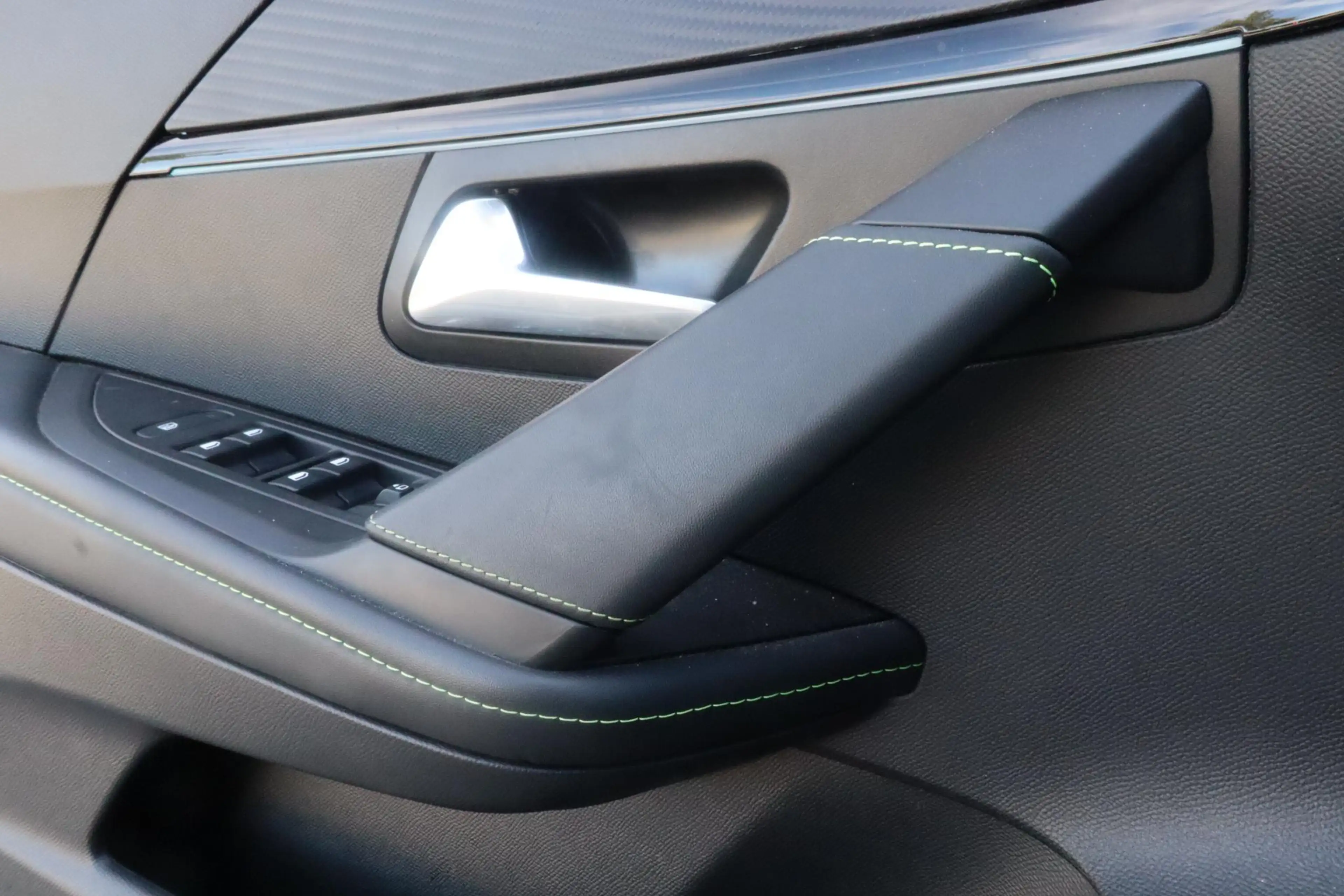 Peugeot e-208 EV GT Pack 50 kWh | SOH 92,4% | Panoramadak | Appl — photo 25
