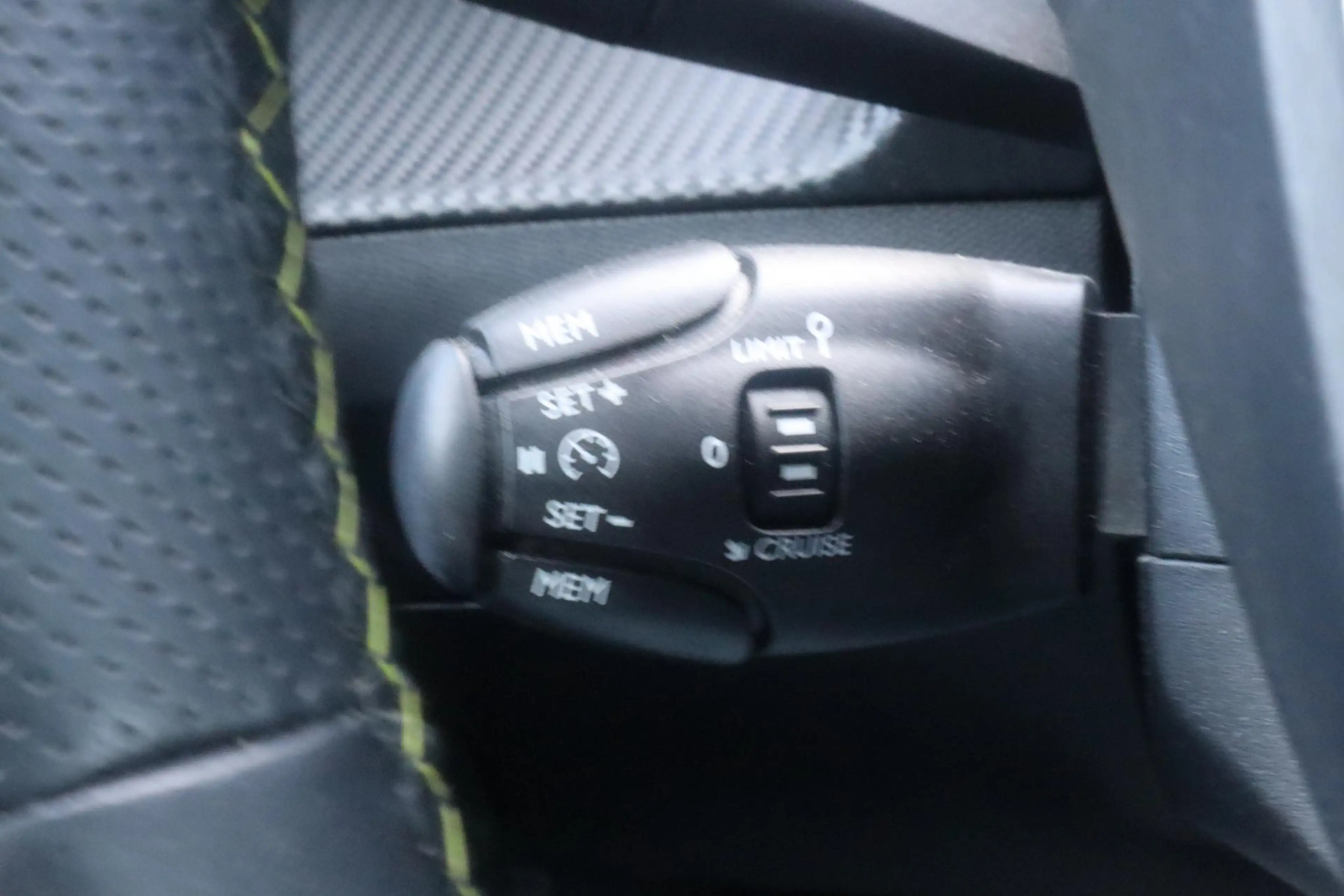 Peugeot e-208 EV GT Pack 50 kWh | SOH 92,4% | Panoramadak | Appl — photo 16