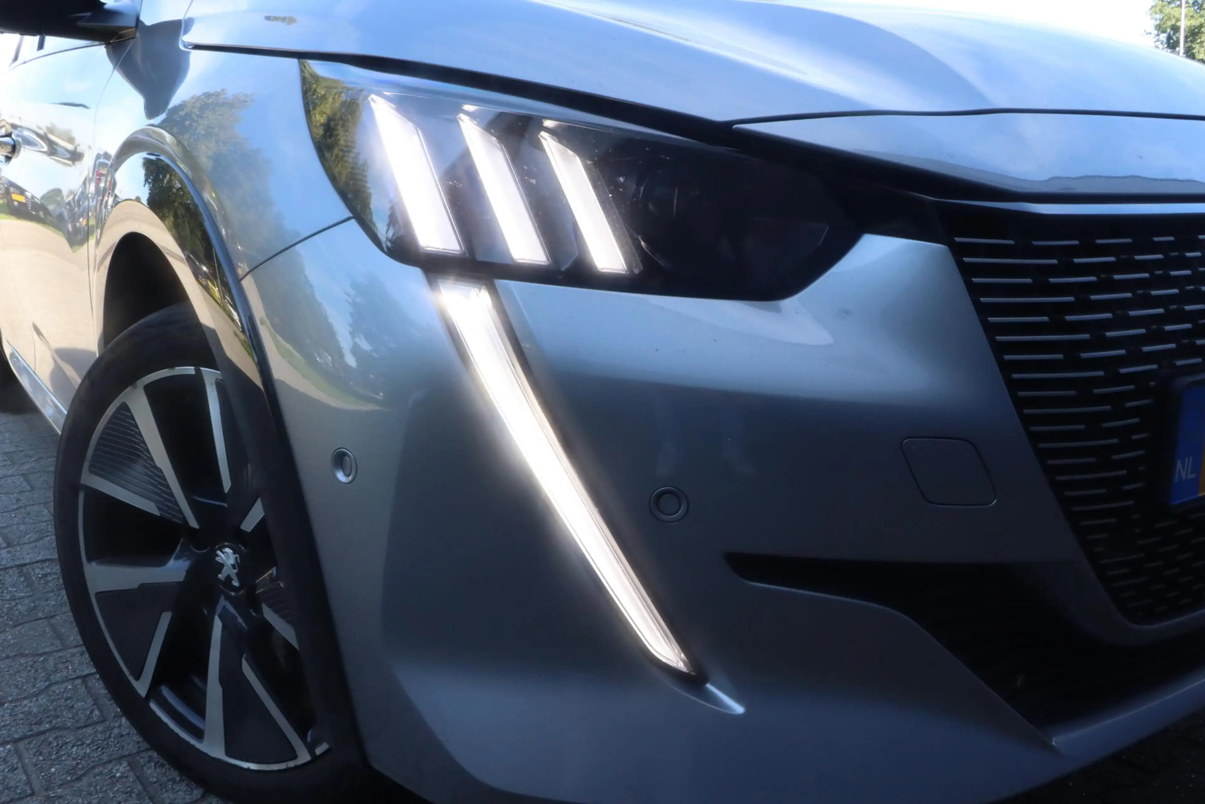 Peugeot e-208 EV GT Pack 50 kWh | SOH 92,4% | Panoramadak | Appl — photo 20