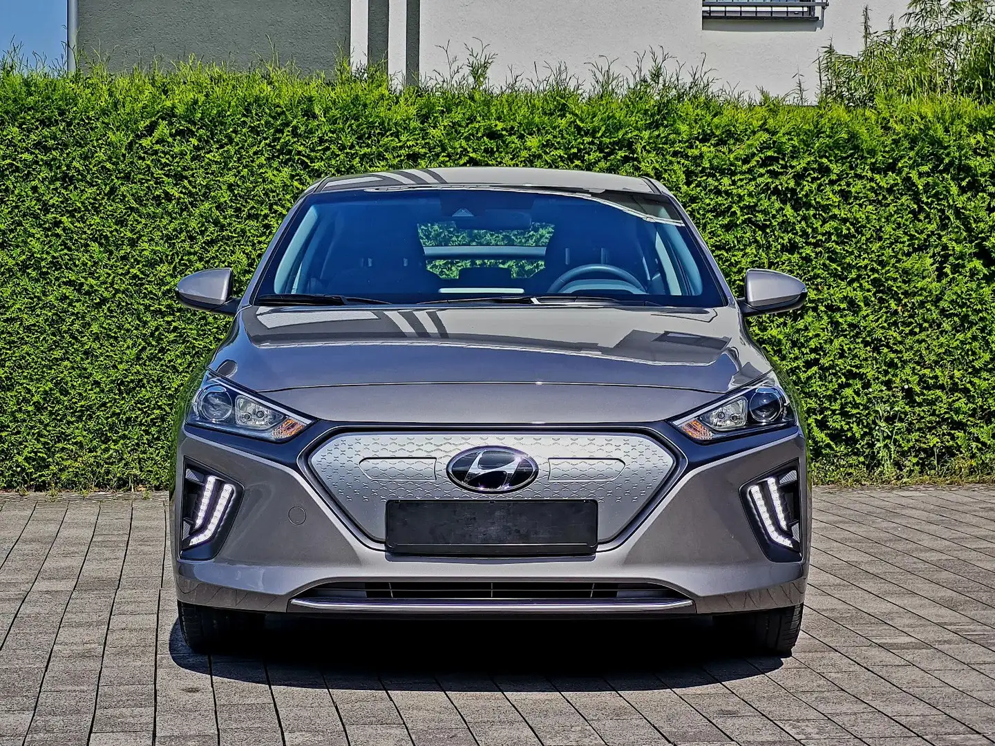 Hyundai IONIQ Ioniq Elektro mit Herstellergarantie bis 2029 Gris - 2