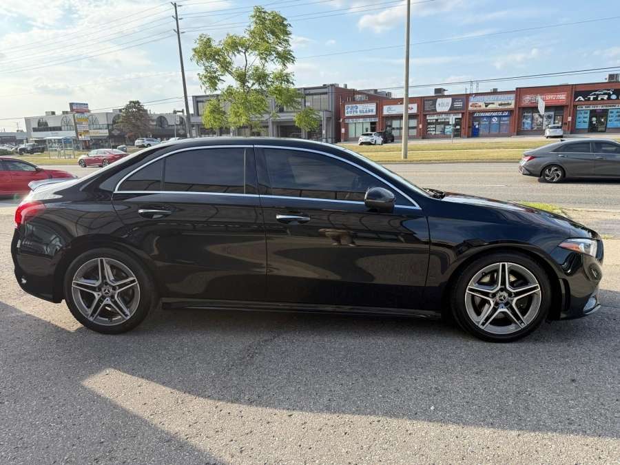 2020 Mercedes-Benz A-Class A 220 4MATIC AMG * PANO ROOF * NAVI * REAR SPOILER — снимка 1