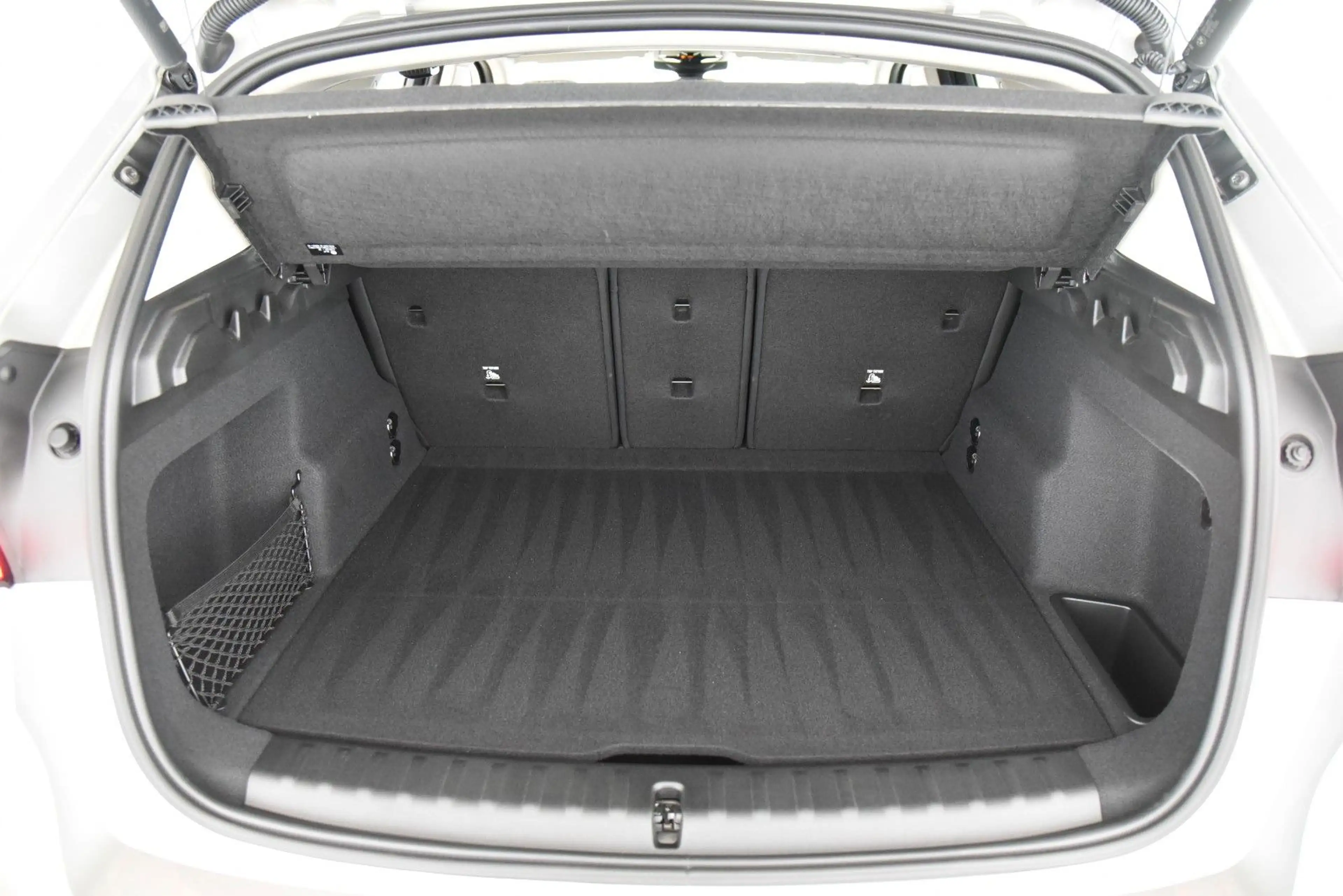 BMW X1 xDrive23d xLine AHK DriveAssProf Head-Up HiFi — photo 7