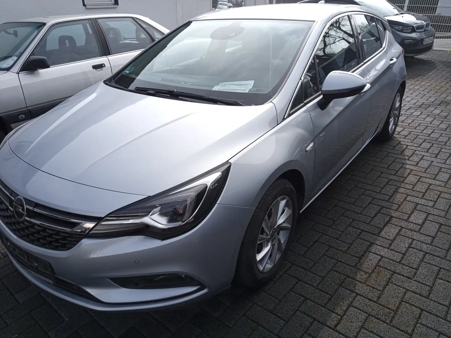 Opel Astra K 1.6 SIDI Turbo Innovation Start/Stop Blau - 1