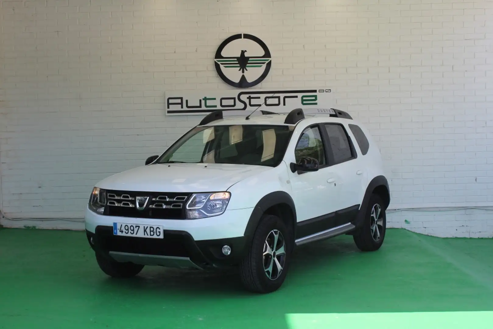 Dacia Duster 1.2 TCE SL Trotamundos 4x2 125 Weiß - 1