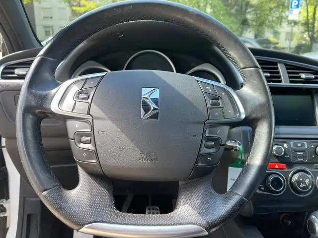 Citroen DS4 view 10