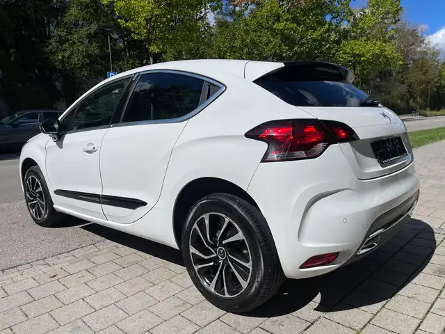 Citroen DS4 view 3