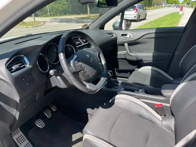 Citroen DS4 view 9