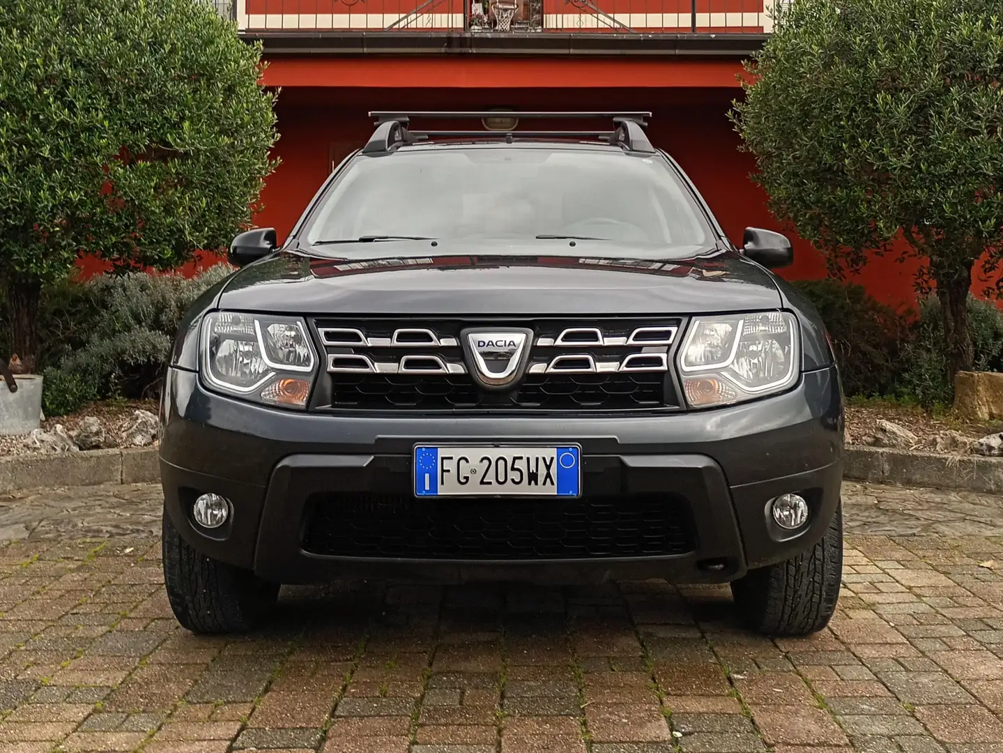 Dacia Duster Duster I 2014 1.5 dci Ambiance Family 4x4 s Gris - 1