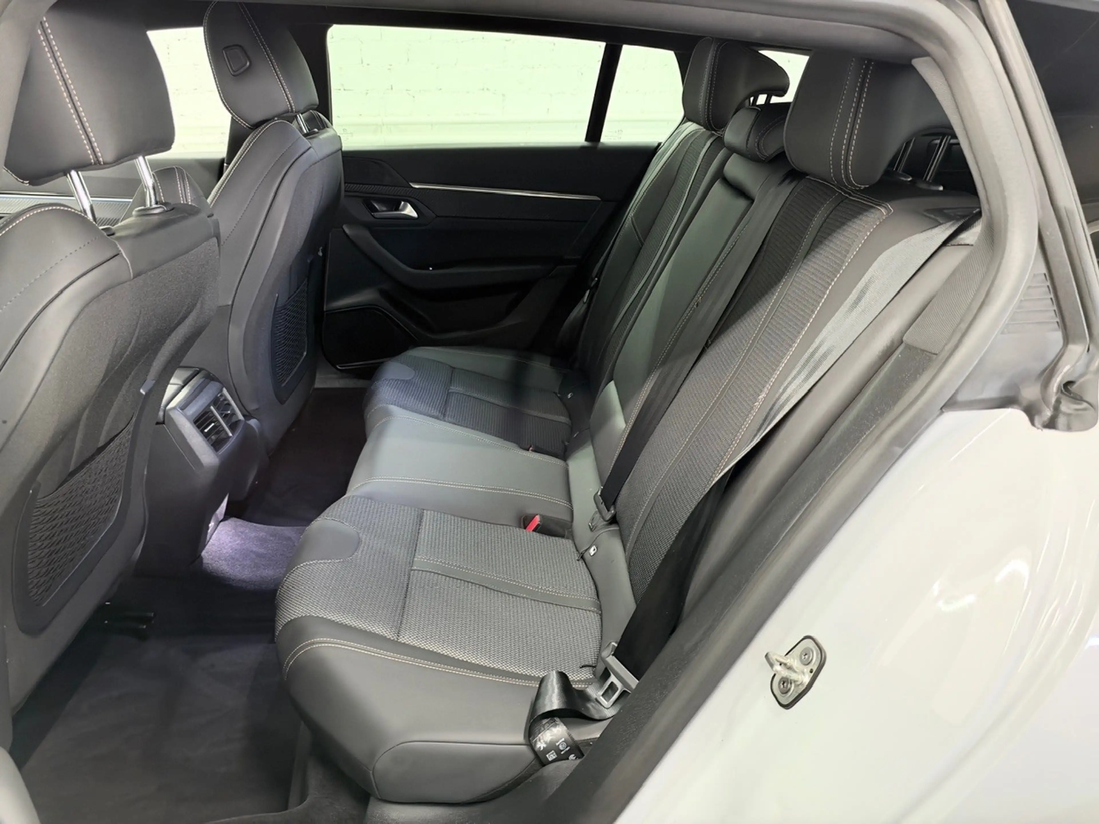 Peugeot 508 SW BlueHDi 130 EAT8 Allure   ACC   TOTW. — photo 11