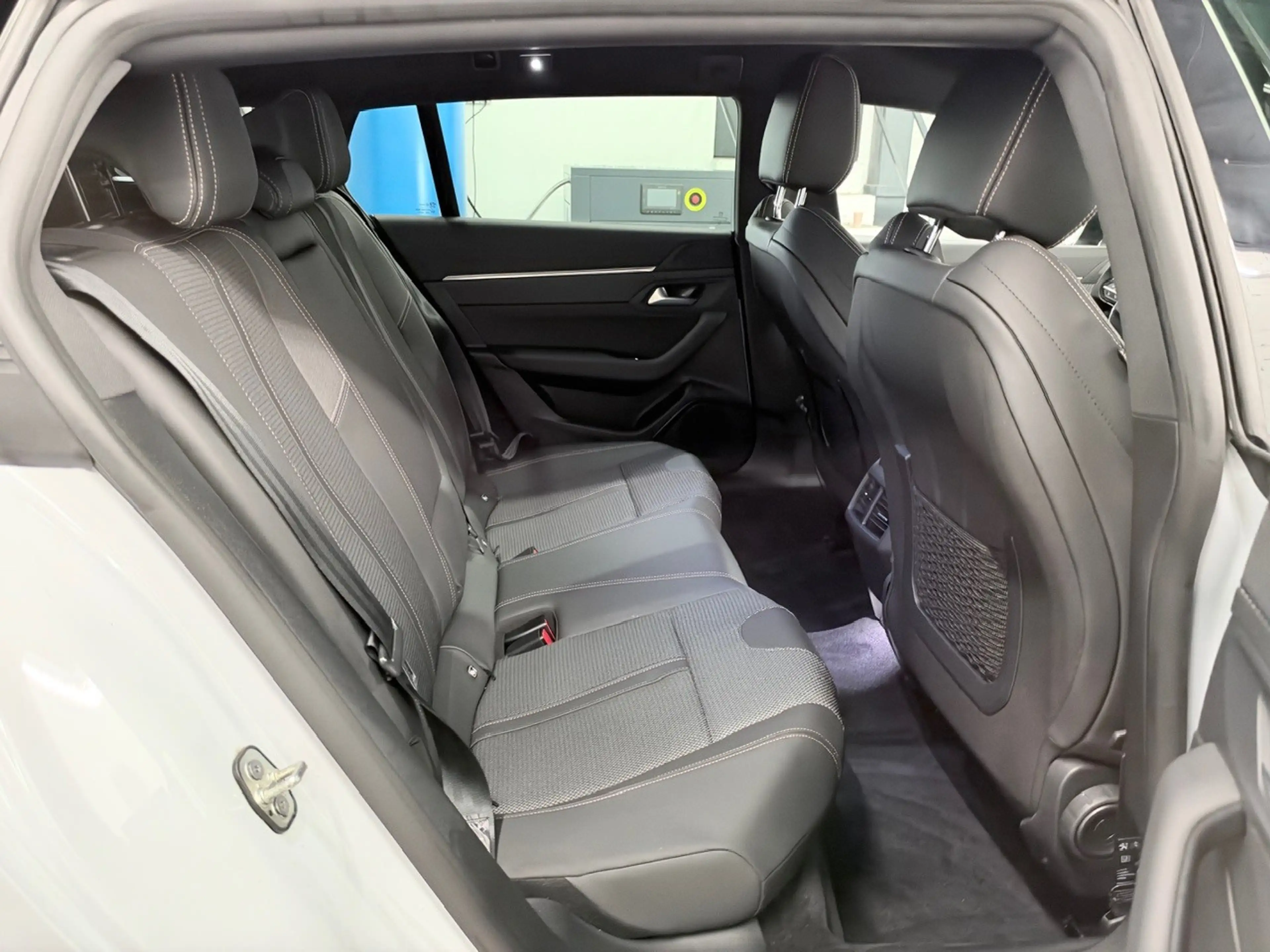 Peugeot 508 SW BlueHDi 130 EAT8 Allure   ACC   TOTW. — photo 12