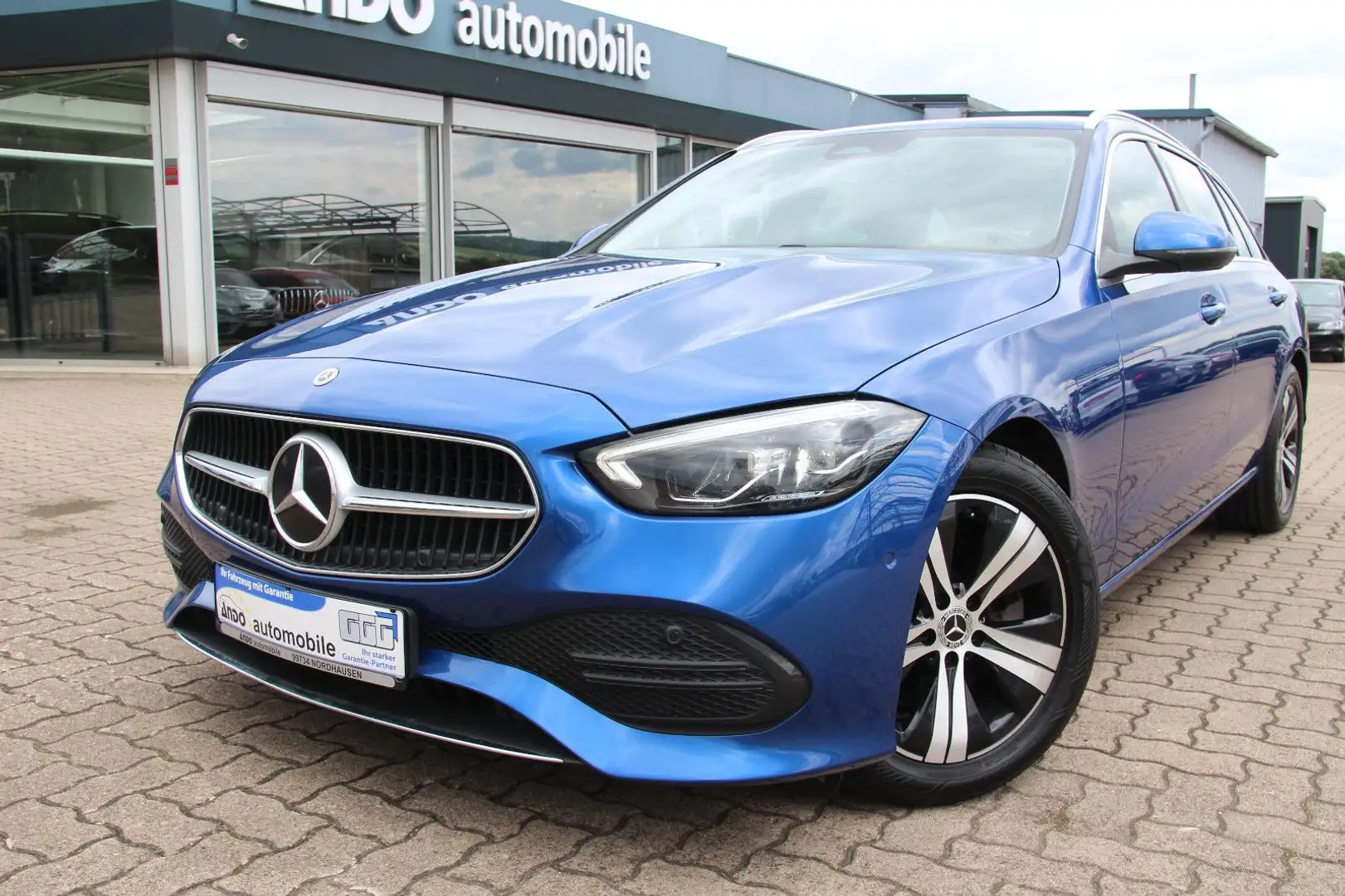 Mercedes-Benz C 200 T d Avantgarde*LED*NAVI*AMBIENTE*1.HAND* Bleu - 2