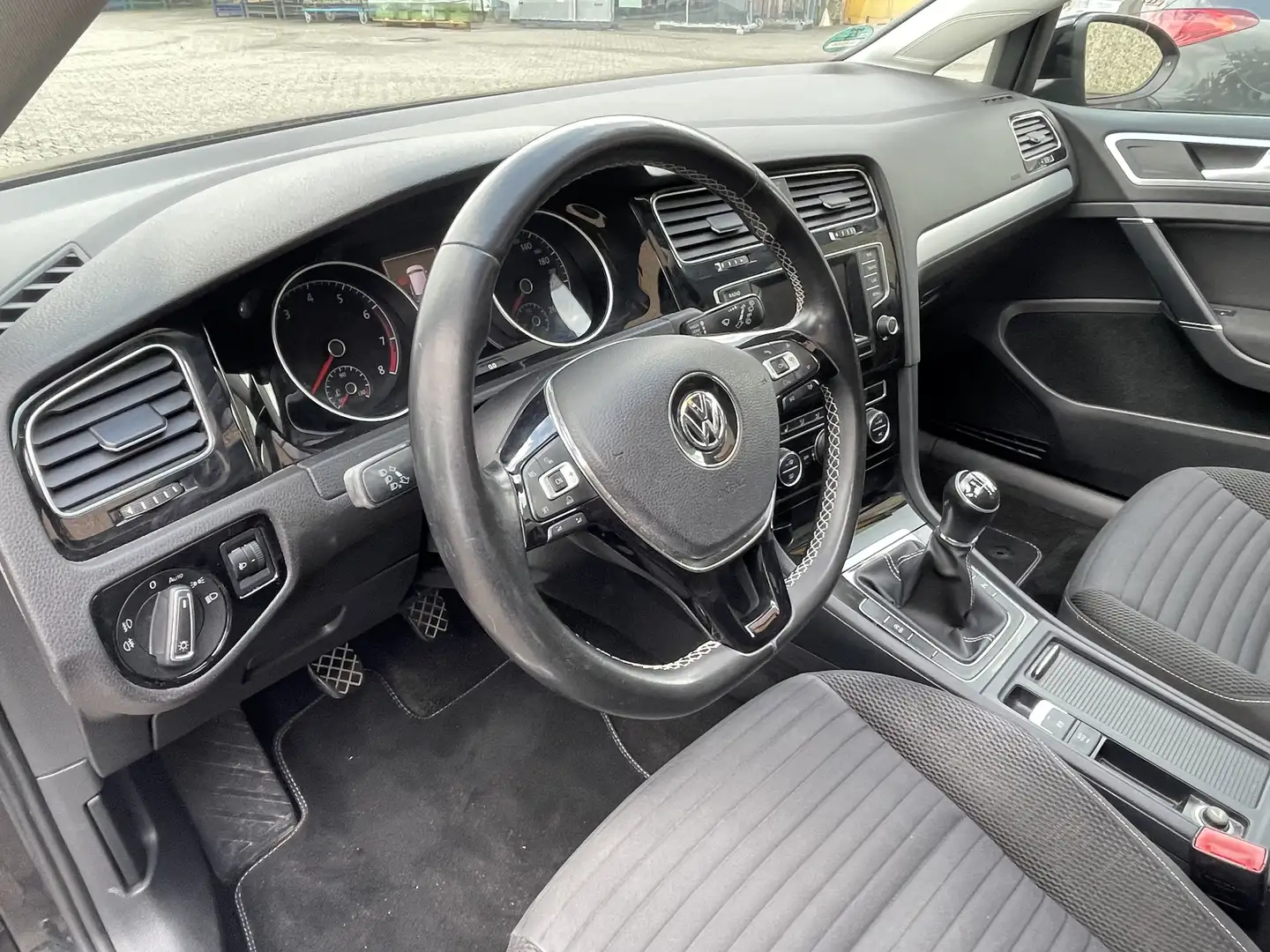 Volkswagen Golf 1.4 TSI Cup BMT Limousine Panorama Navi 2.H Top Zwart - 2